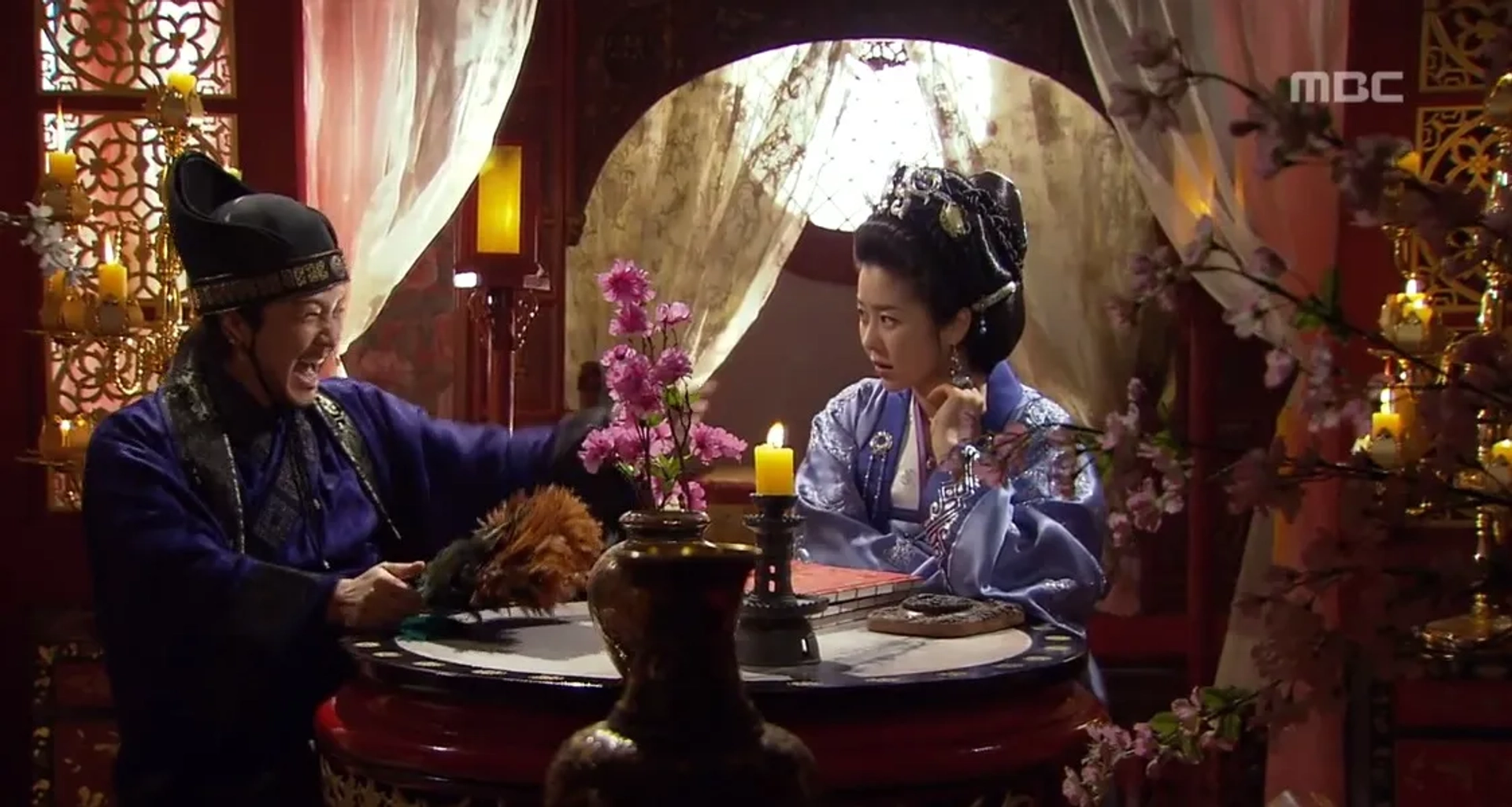 Jeong Woong-in and Hyun-Jung Go in The Great Queen Seondeok (2009)