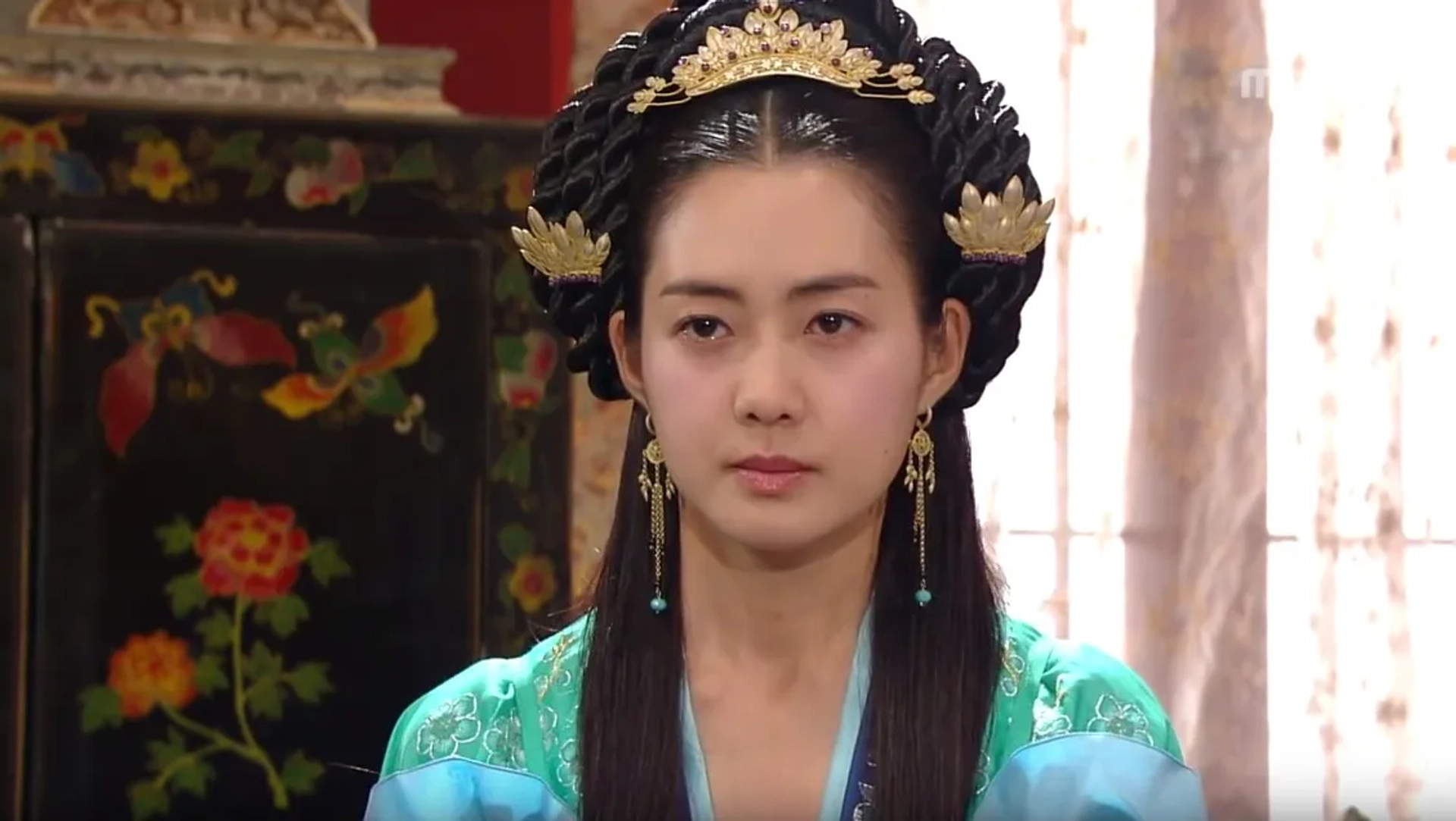 Yo-won Lee in The Great Queen Seondeok (2009)