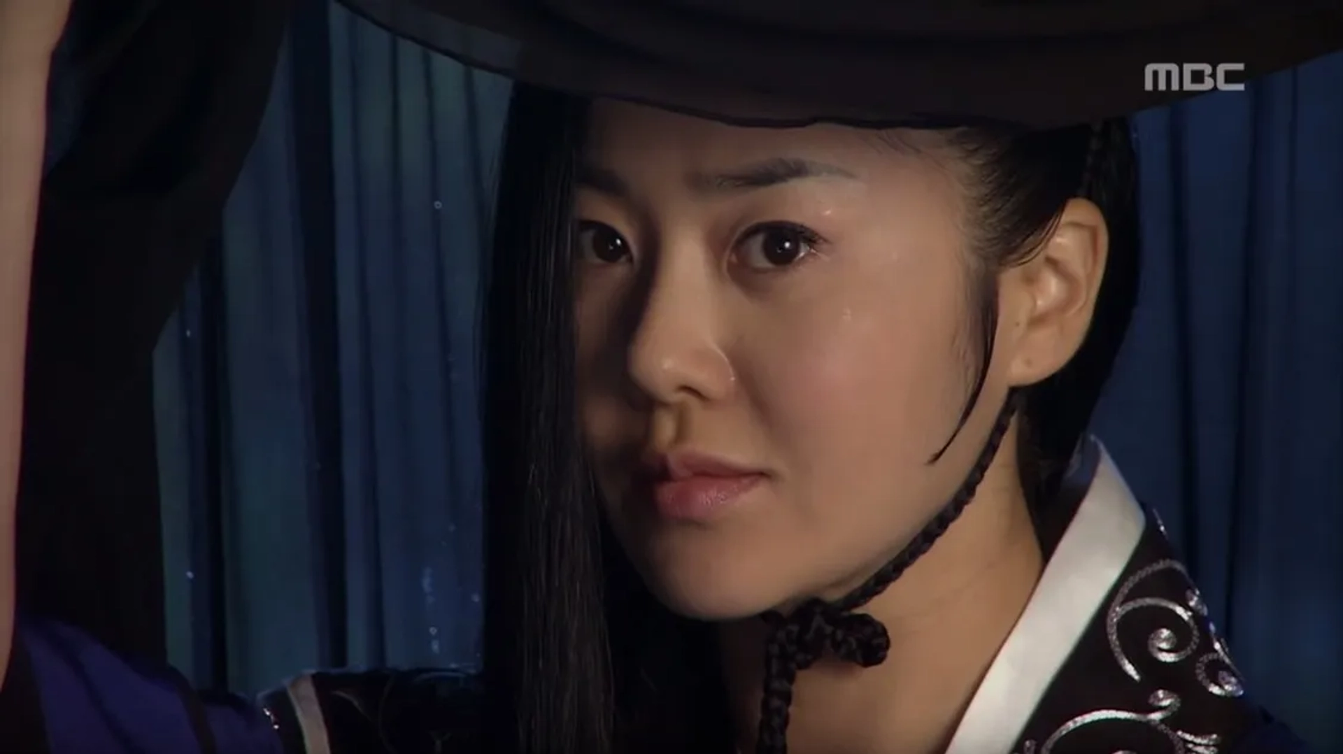 Hyun-Jung Go in The Great Queen Seondeok (2009)