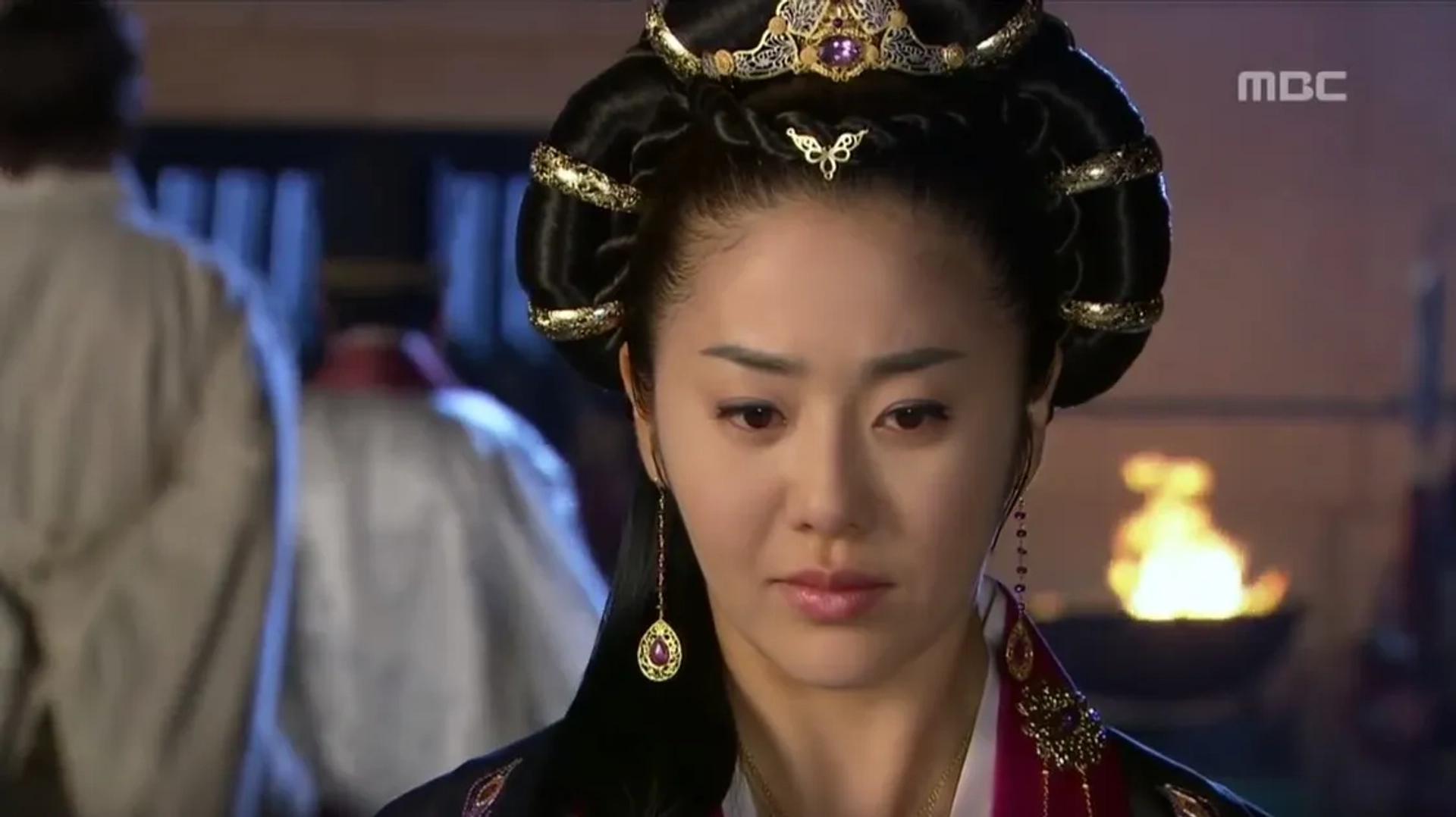 Hyun-Jung Go in The Great Queen Seondeok (2009)