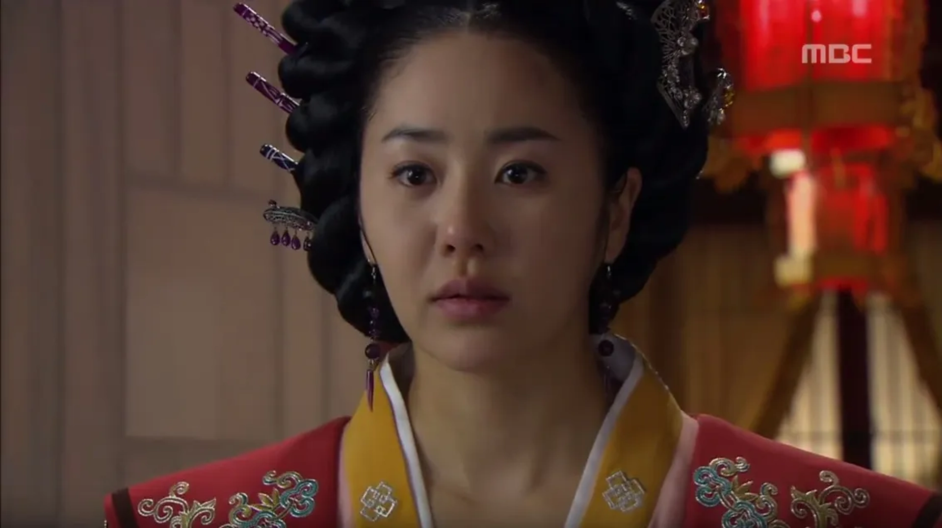 Hyun-Jung Go in The Great Queen Seondeok (2009)