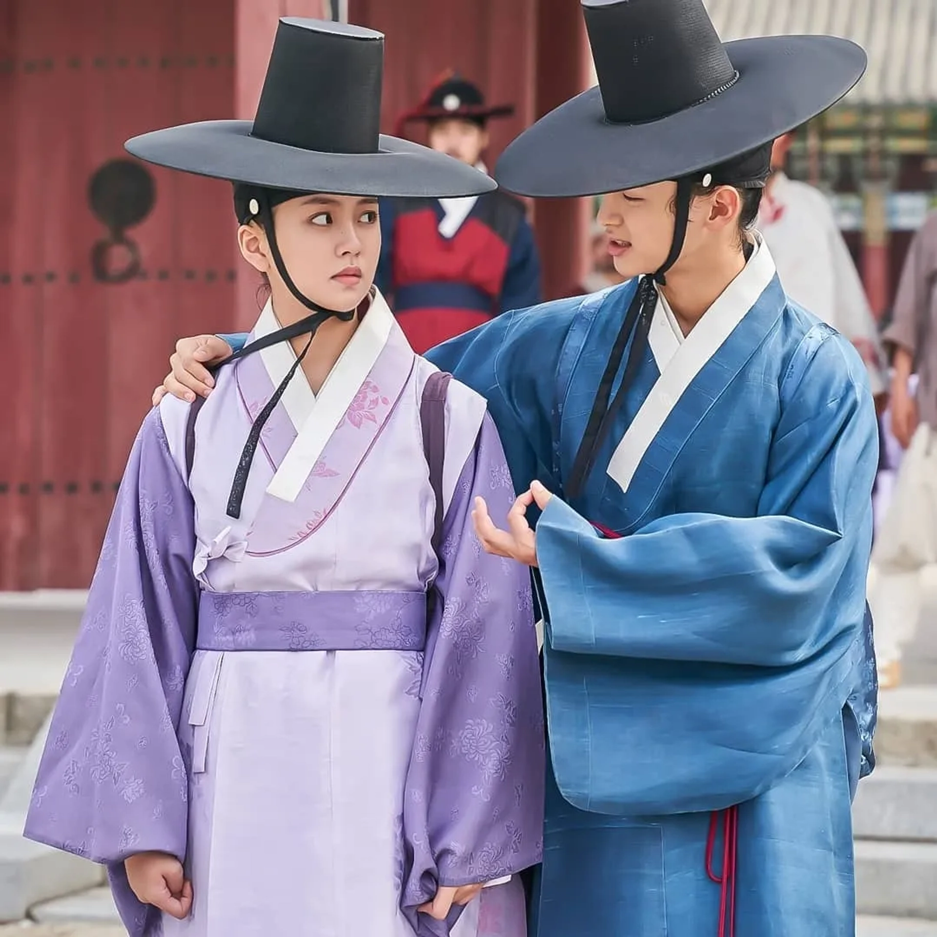 Kim So-hyun and Dong-Yoon Jang in The Tale of Nokdu (2019)