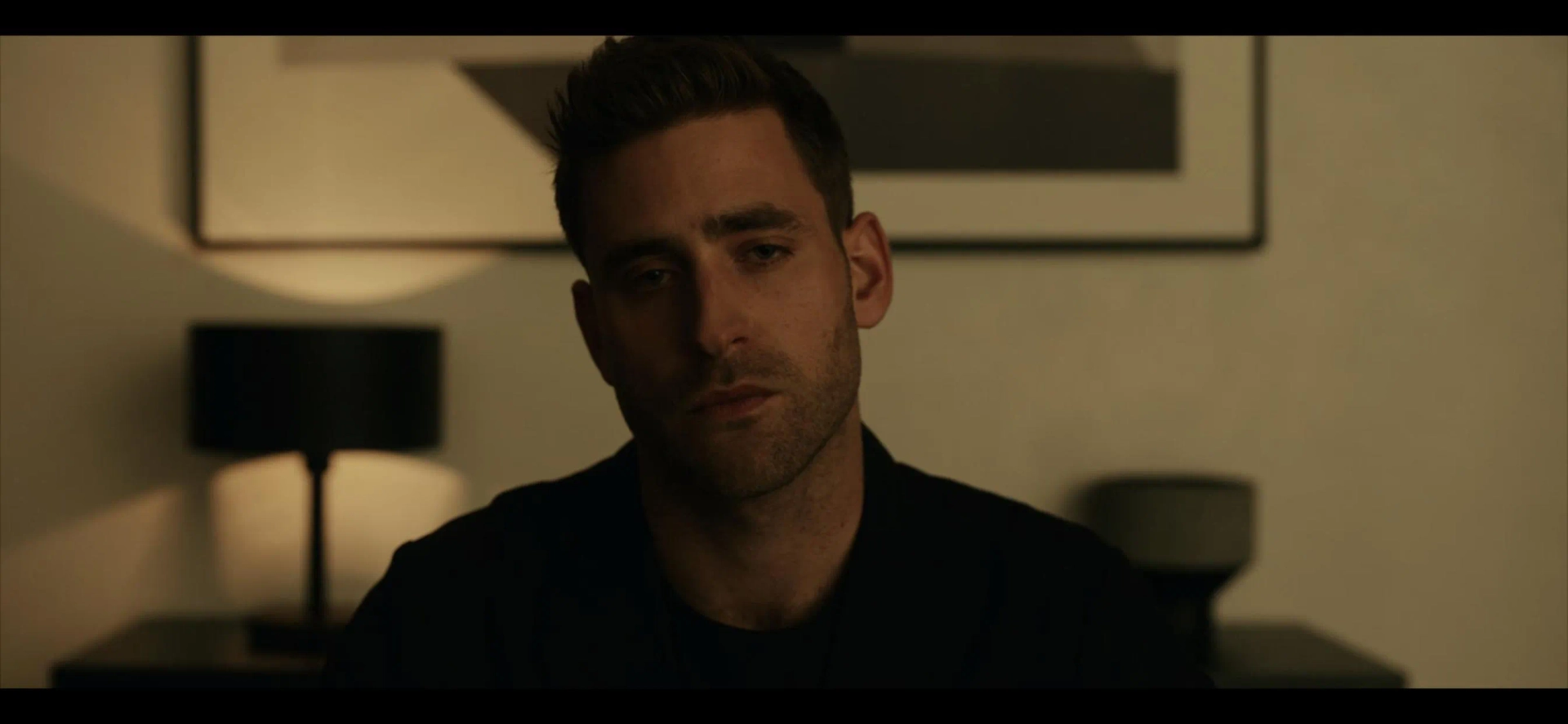Oliver Jackson-Cohen in The Invisible Man (2020)