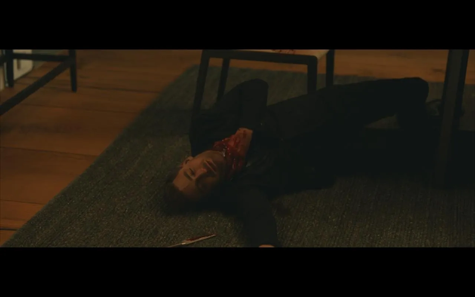 Oliver Jackson-Cohen in The Invisible Man (2020)