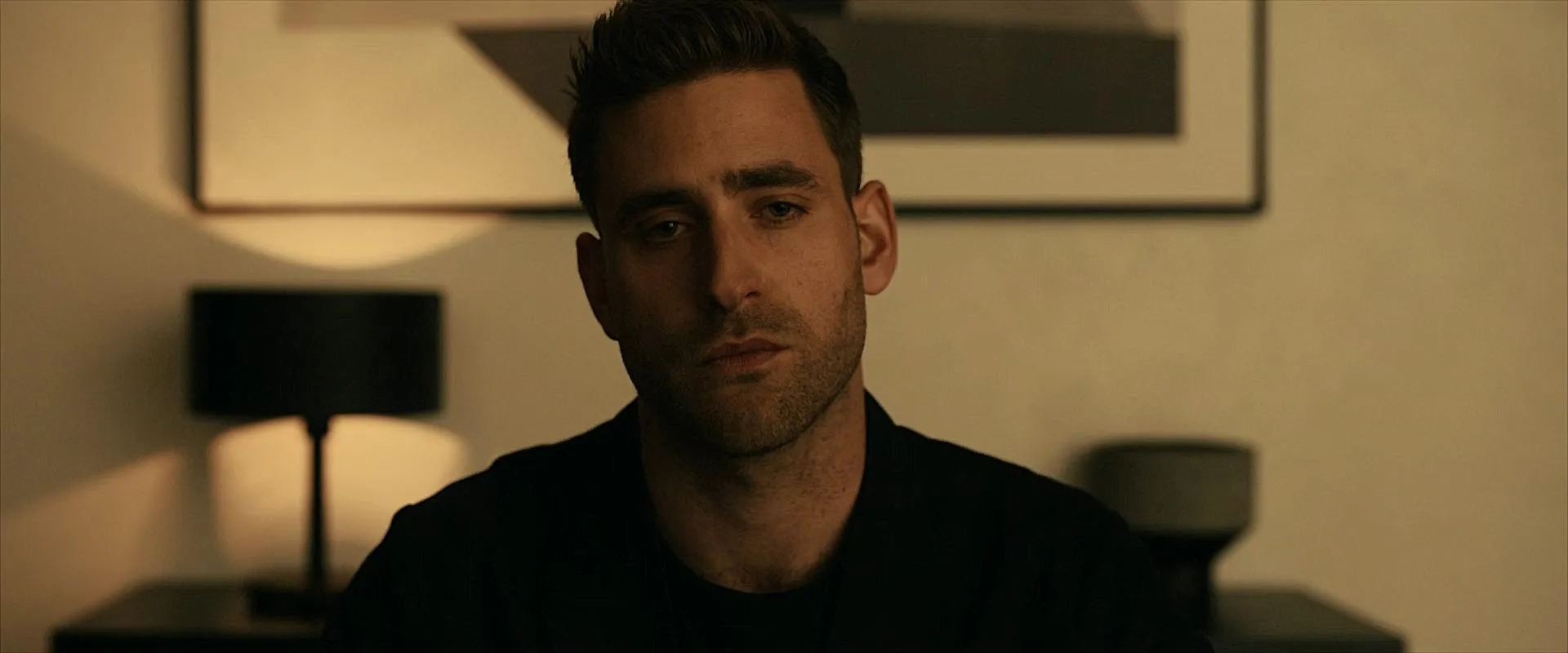Oliver Jackson-Cohen in The Invisible Man (2020)