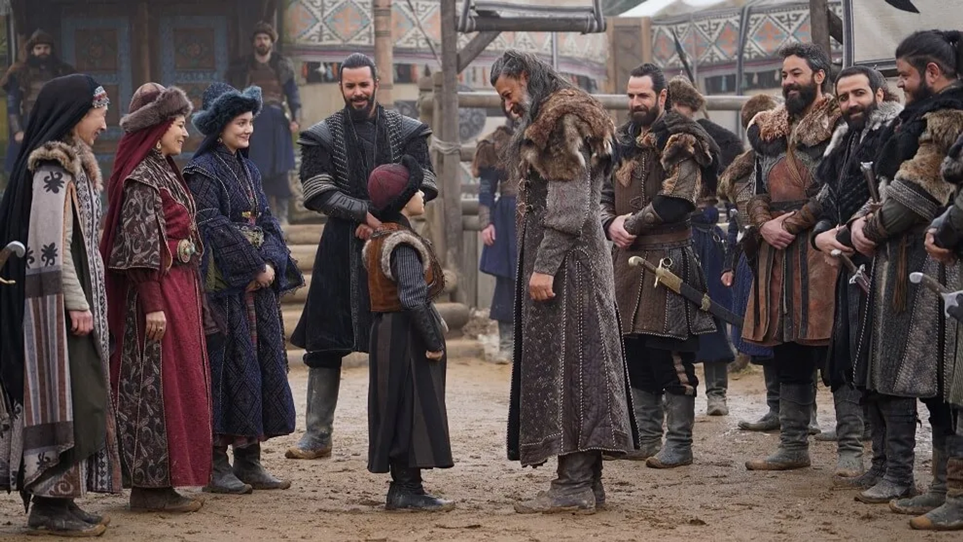 Aysegül Ünsal, Betül Çobanoglu, Korel Cezayirli, Ferit Kaya, Baris Arduç, Erdinç Gülener, Burak Safak, Esila Umut, and Kutay Sungar in Alparslan: The Great Seljuks (2021)