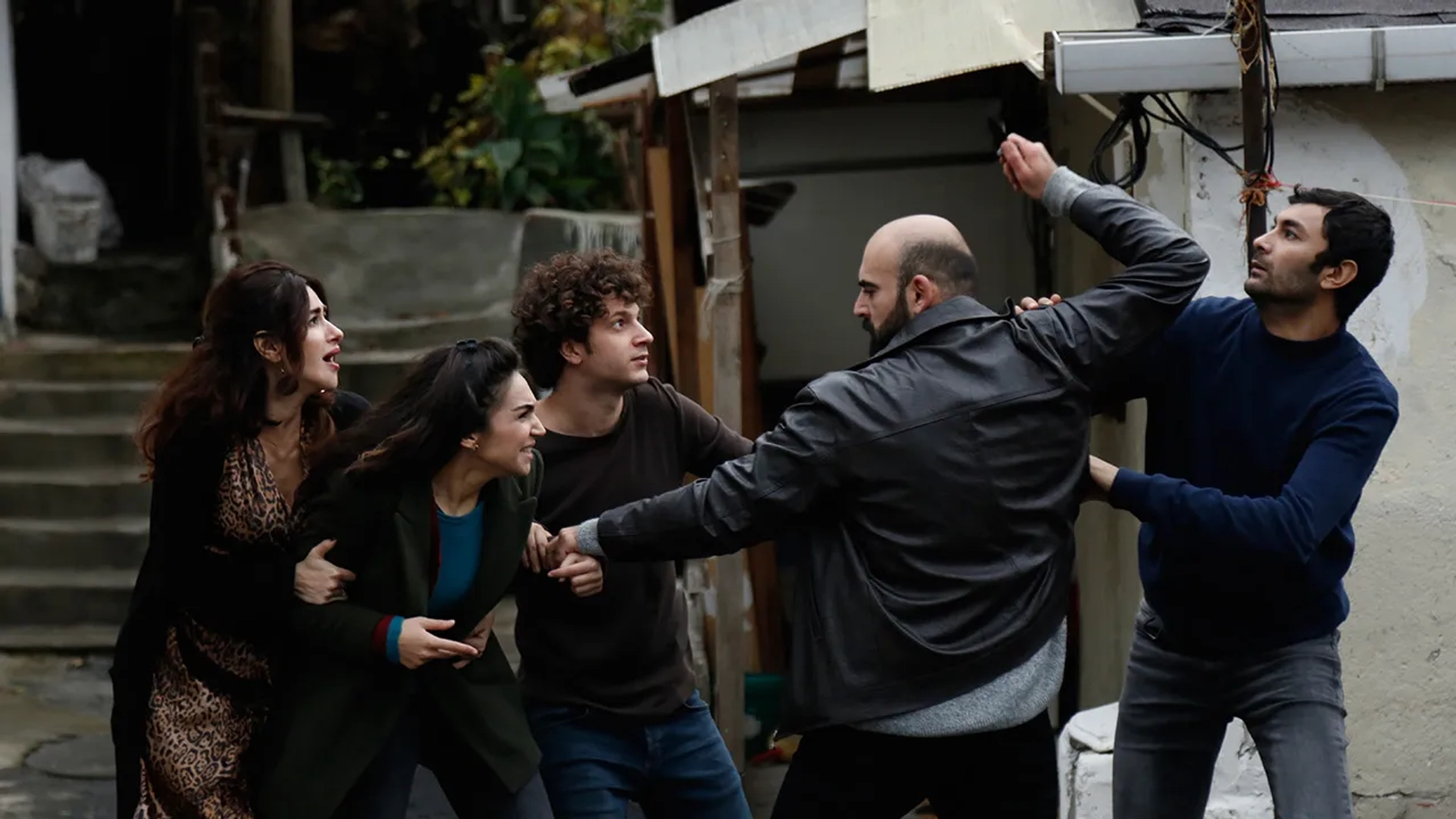 Nesrin Cavadzade, Sahra Sas, Mehmet Korhan Firat, and Nejat Uygur in Our Story (2017)