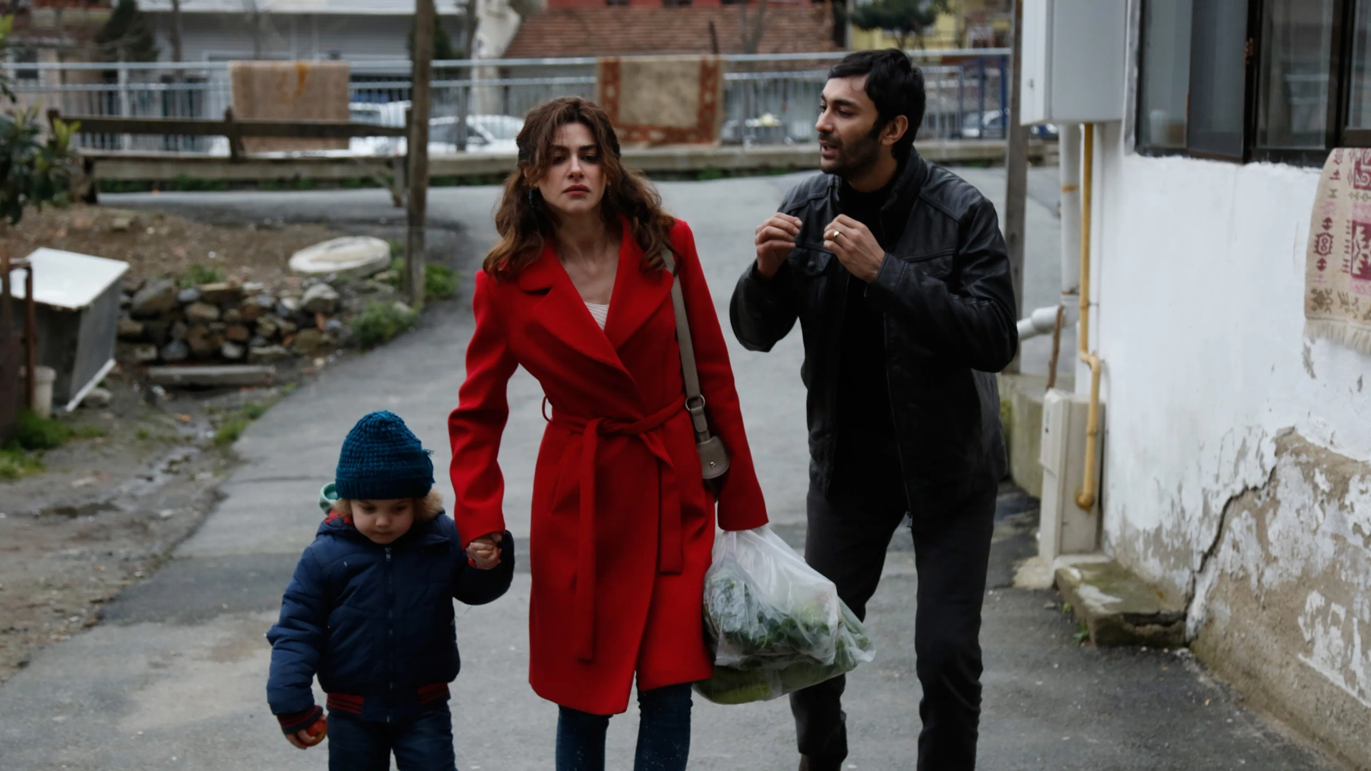 Nesrin Cavadzade, Mehmet Korhan Firat, and Ömer Sevgi in Our Story (2017)