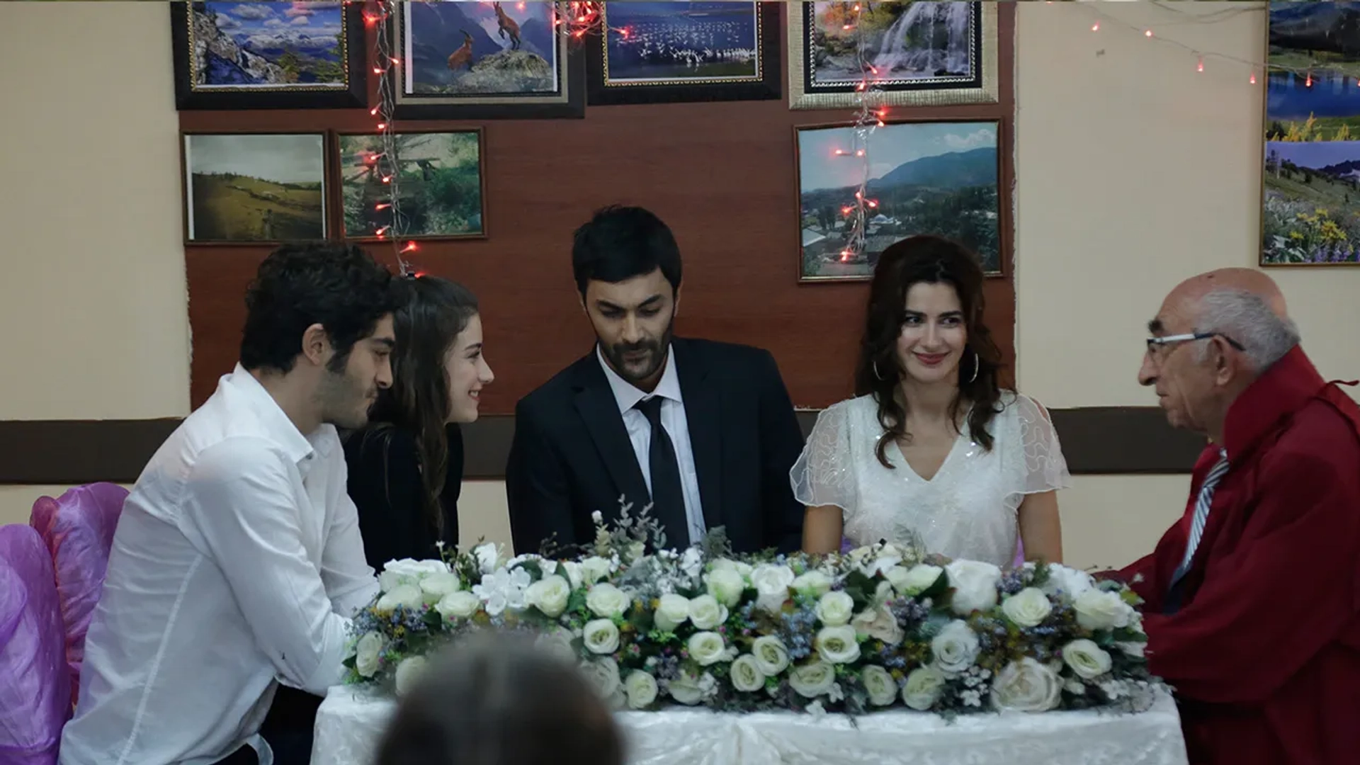 Nesrin Cavadzade, Hazal Kaya, Burak Deniz, and Mehmet Korhan Firat in Our Story (2017)