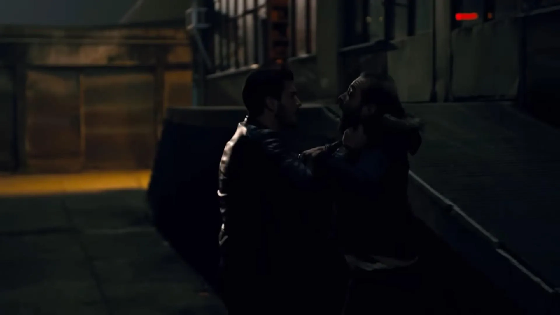 Onur Gürçay and Kaan Yildirim in Halka (2019)