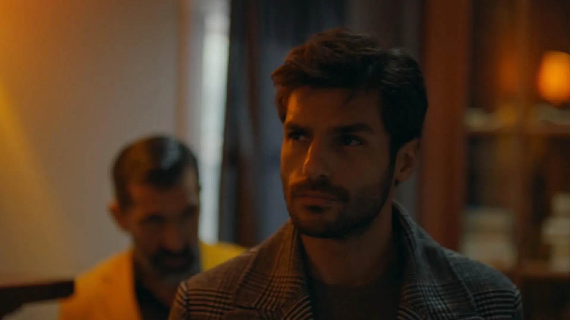 Erdal Yildiz and Serkan Çayoglu in Halka (2019)