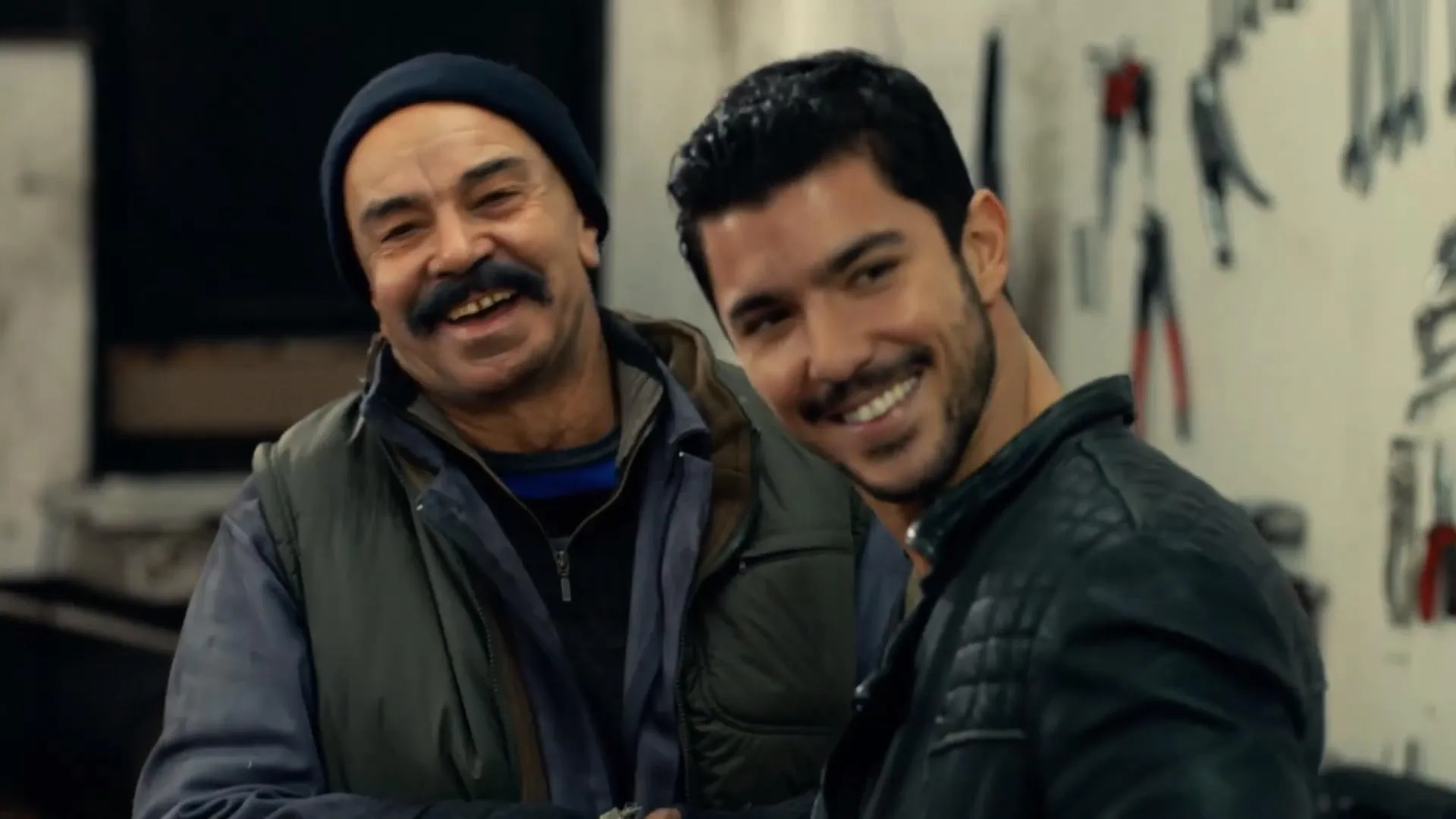 Melih Çardak and Kaan Yildirim in Halka (2019)