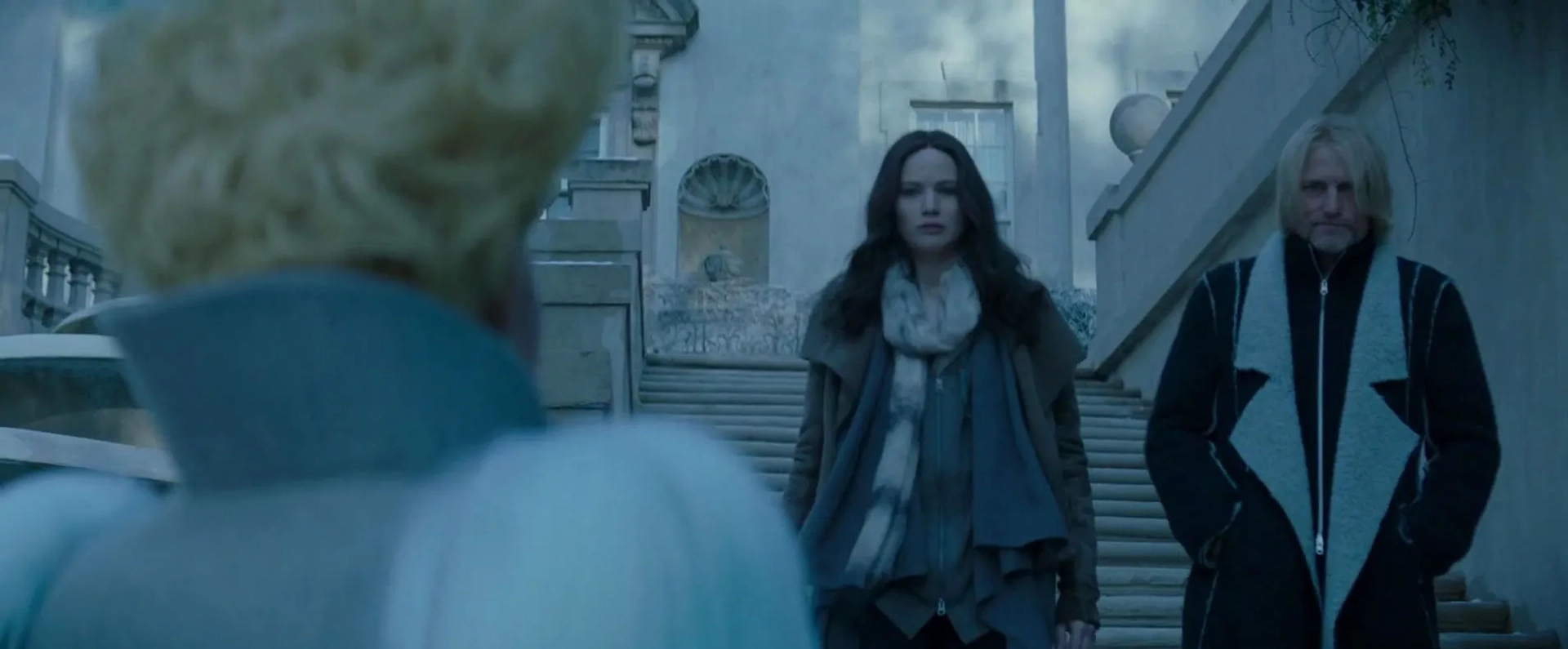 Woody Harrelson, Elizabeth Banks, and Jennifer Lawrence in The Hunger Games: Mockingjay - Part 2 (2015)