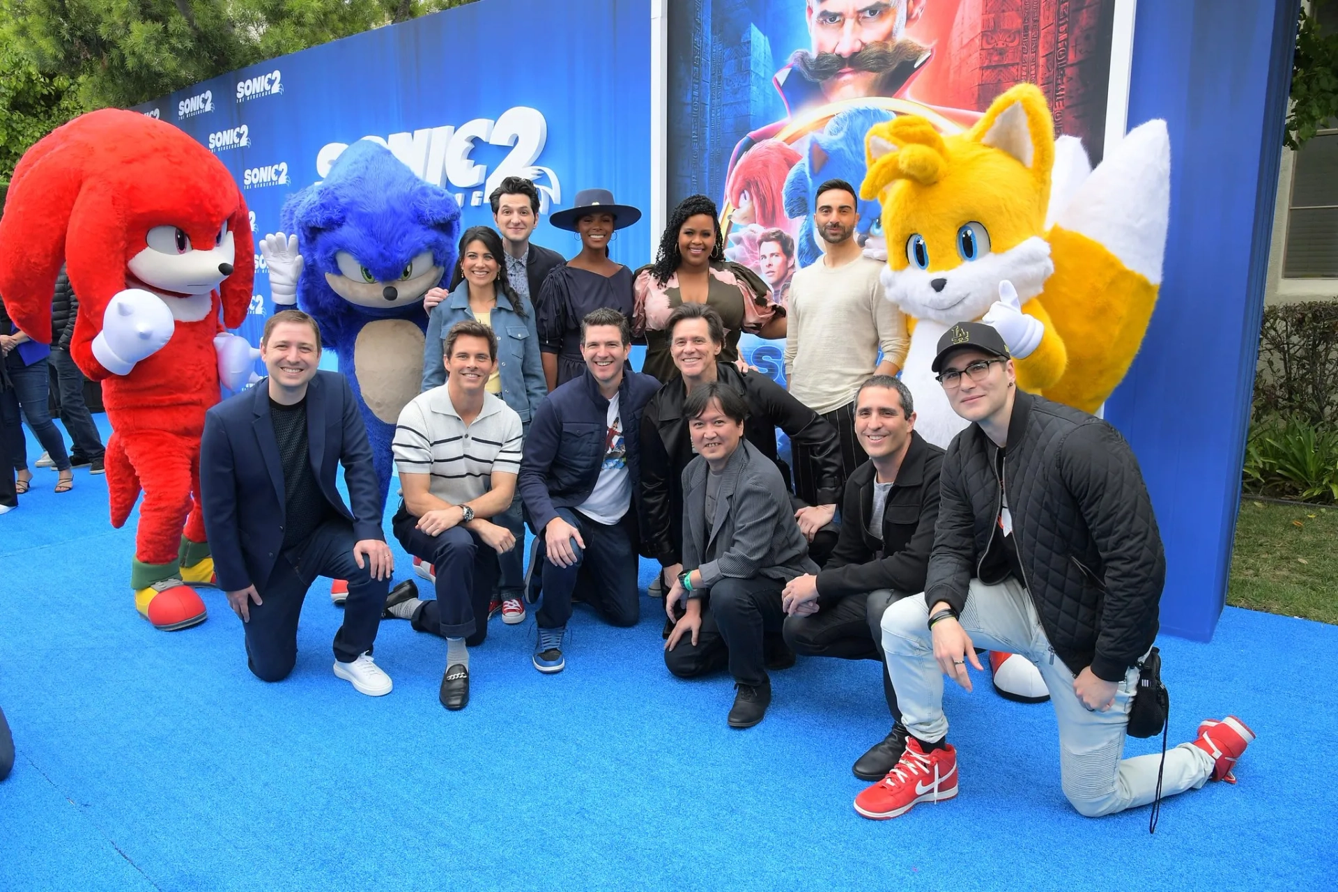 Jim Carrey, James Marsden, Colleen O'Shaughnessey, Tika Sumpter, Ben Schwartz, Lee Majdoub, and Natasha Rothwell at an event for Sonic the Hedgehog 2 (2022)