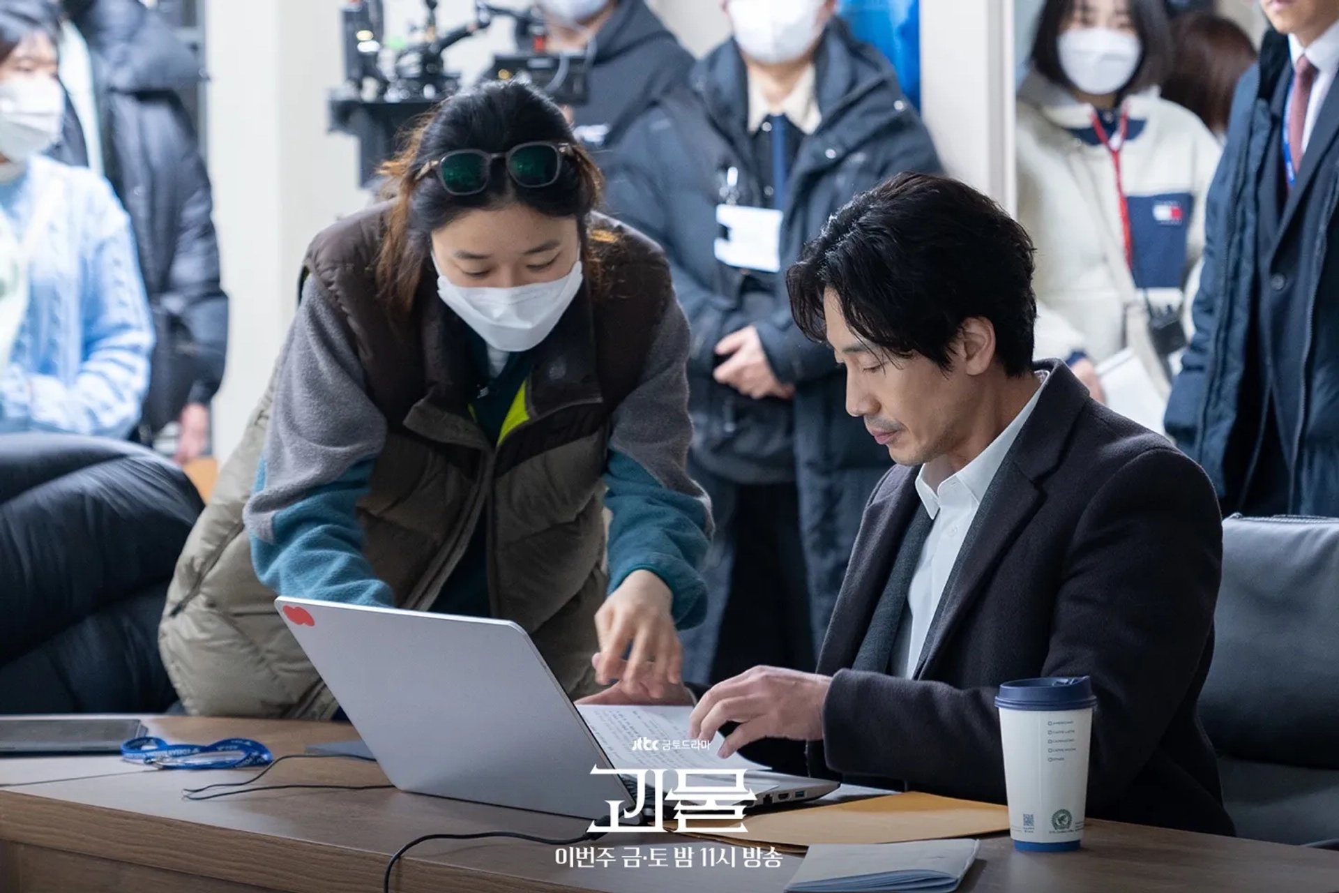 Shin Ha-kyun in Beyond Evil (2021)