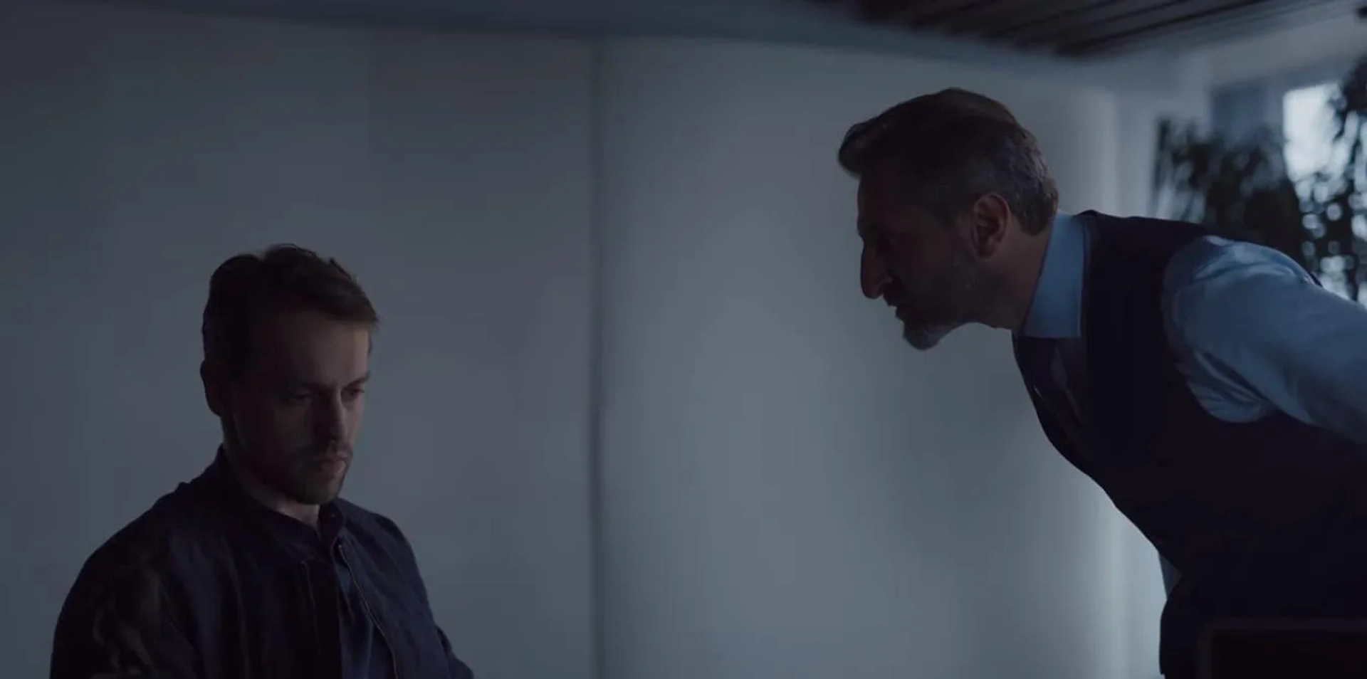 Tim Seyfi and Metin Akdülger in The Gift (2019)