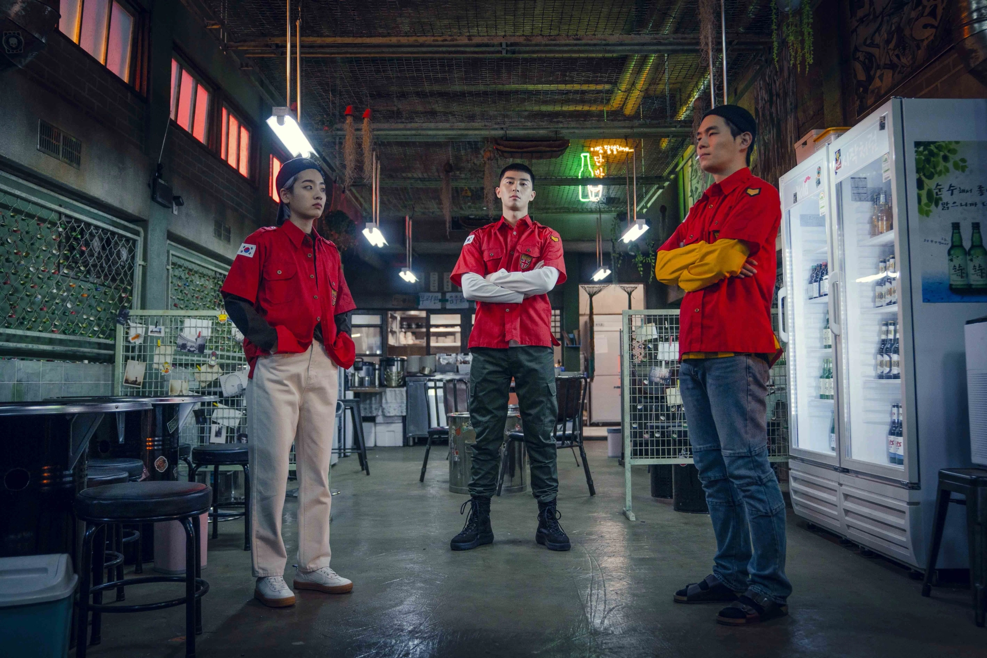 Park Seo-joon and Lee Joo-young in Itaewon Class (2020)