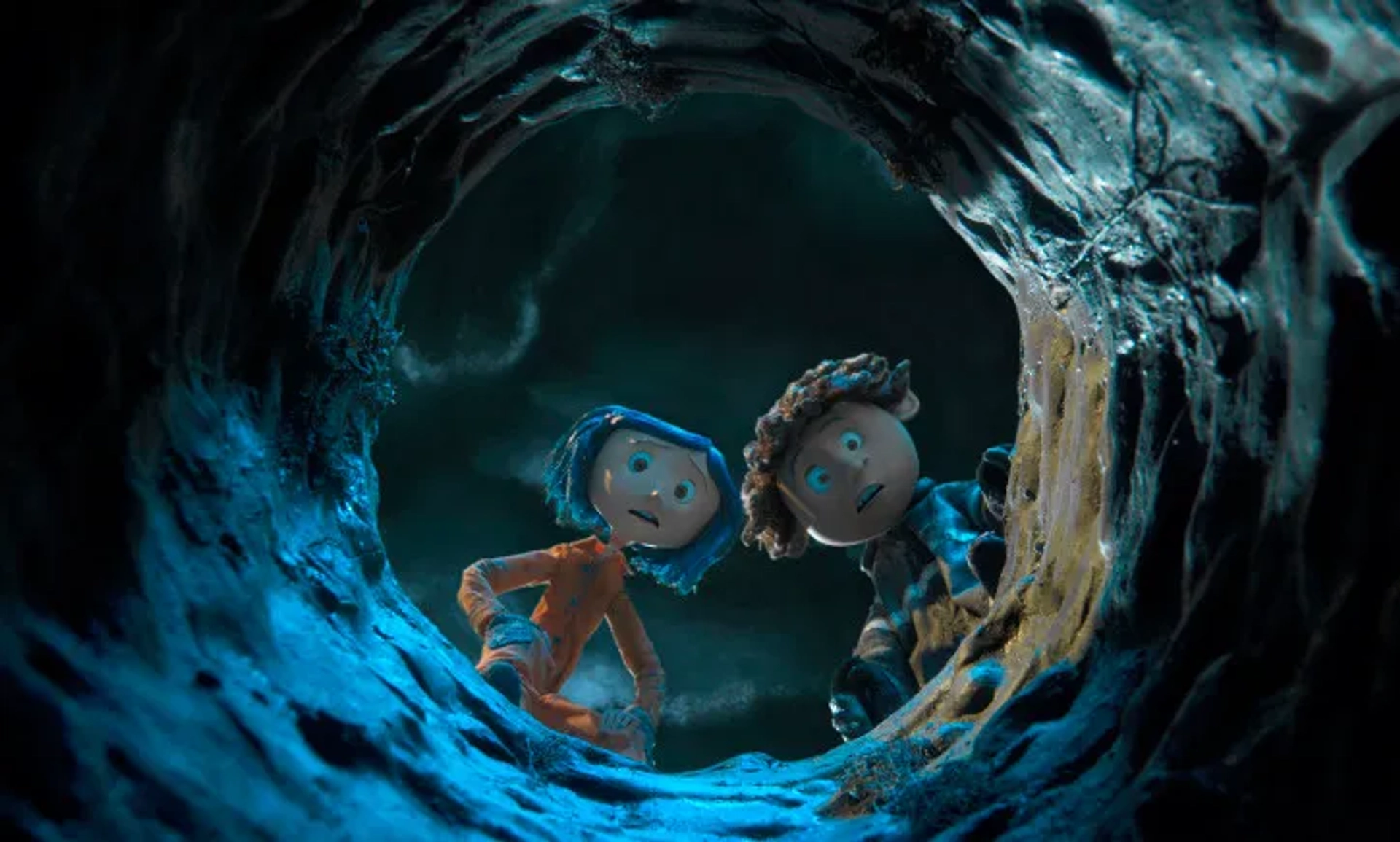 Robert Bailey Jr. and Dakota Fanning in Coraline (2009)