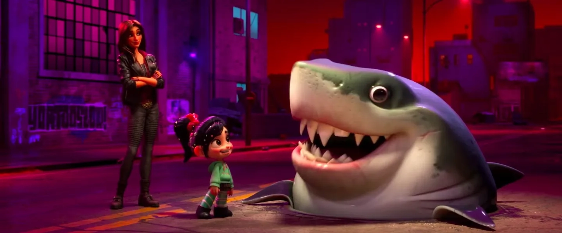 Sarah Silverman and Gal Gadot in Ralph Breaks the Internet (2018)