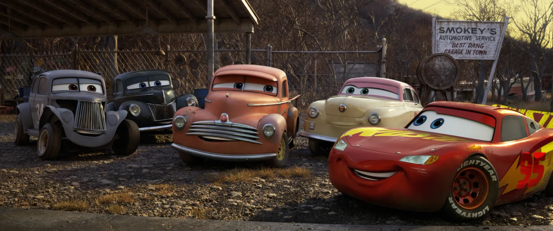 Owen Wilson, Chris Cooper, Margo Martindale, Isiah Whitlock Jr., and Junior Johnson in Cars 3 (2017)