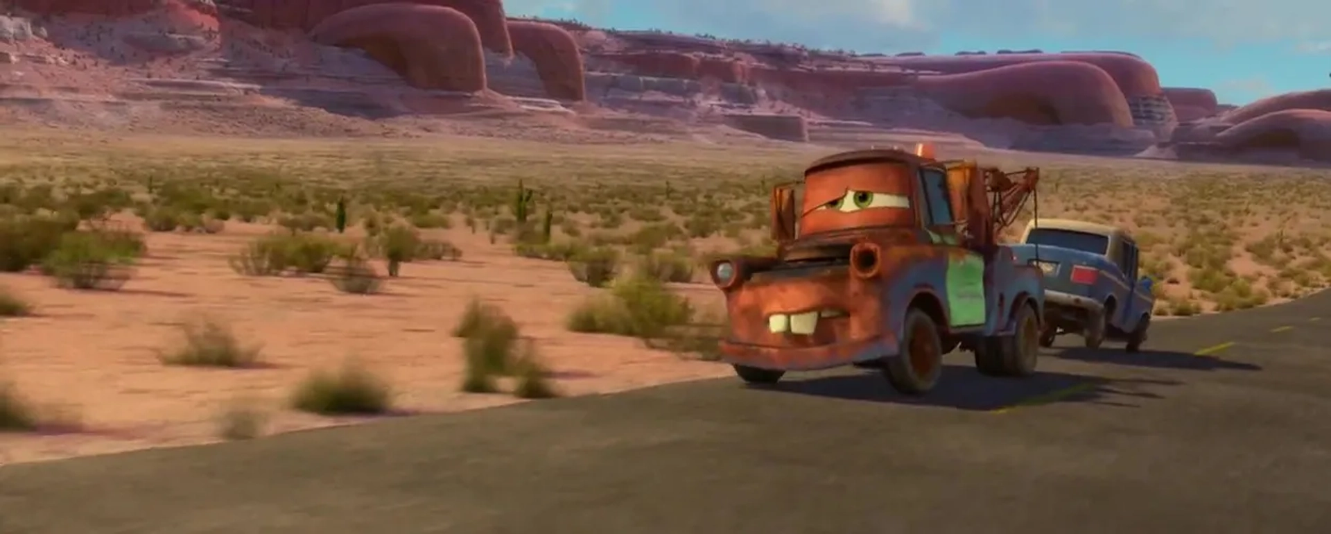 Jeff Garlin and Larry the Cable Guy in Cars 2 (2011)