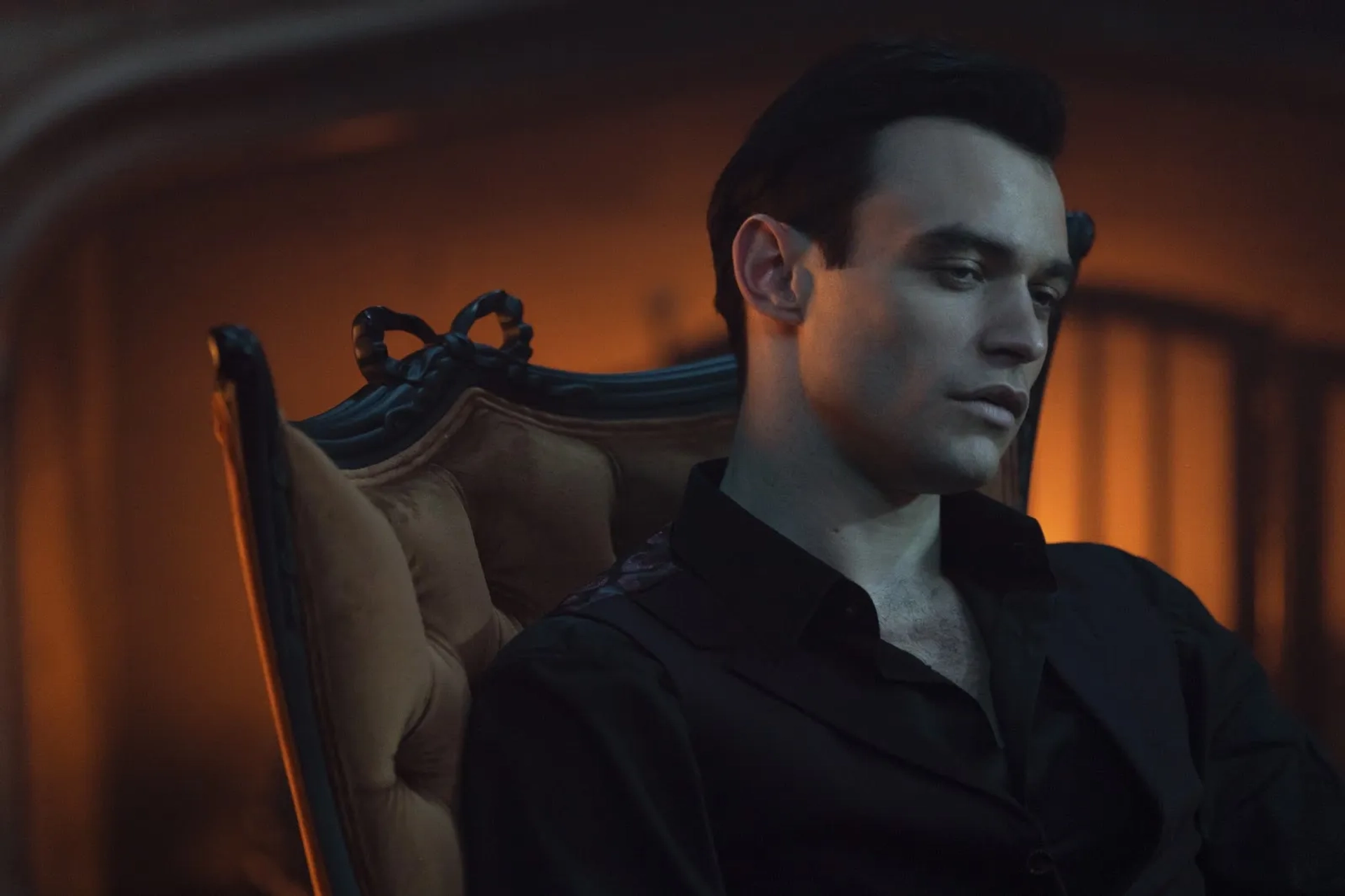 Thomas Doherty in The Invitation (2022)