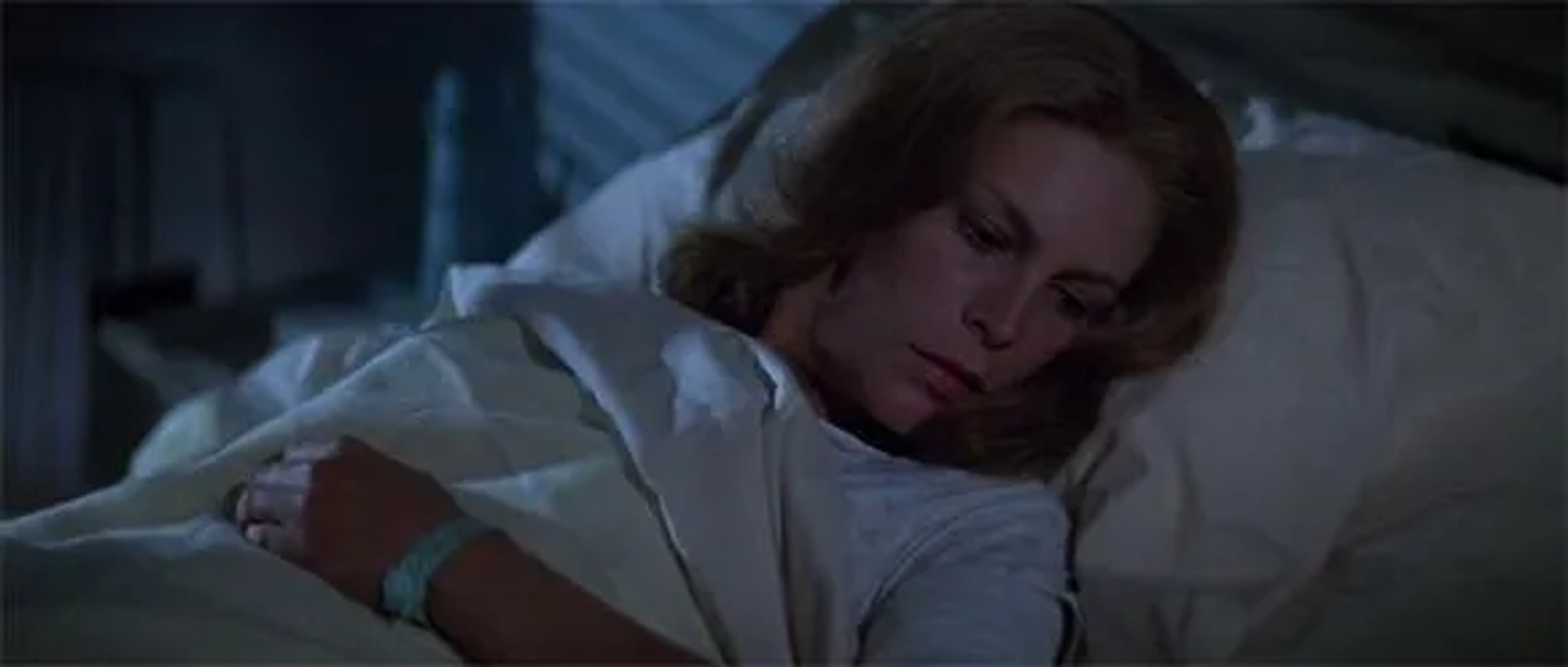 Jamie Lee Curtis in Halloween II (1981)