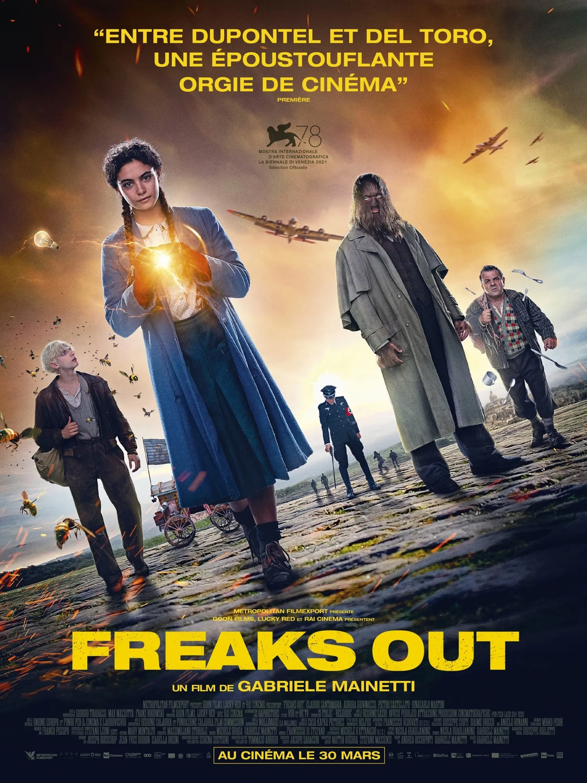 Claudio Santamaria, Giancarlo Martini, Pietro Castellitto, and Aurora Giovinazzo in Freaks Out (2021)