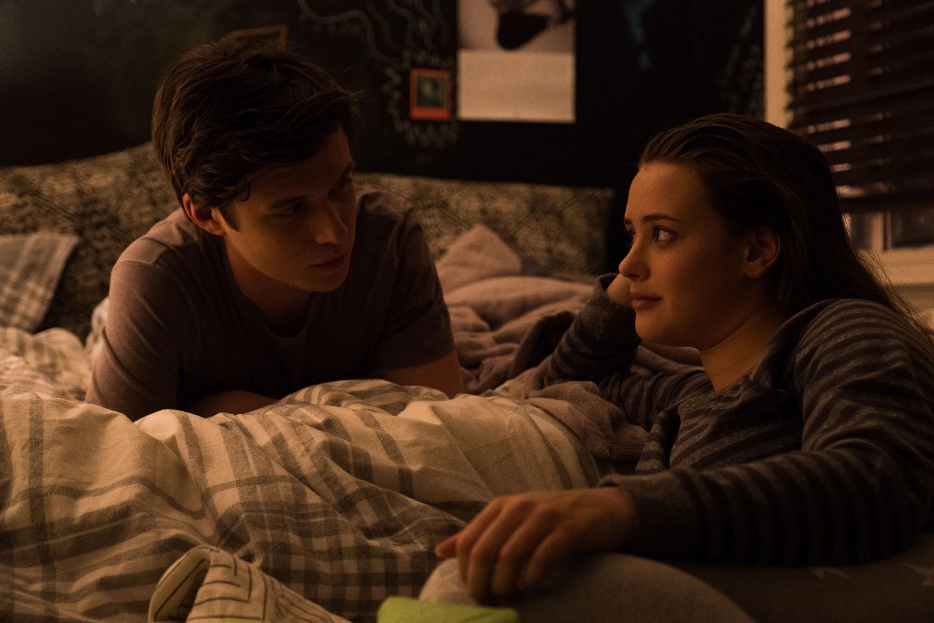 Nick Robinson and Katherine Langford in Love, Simon (2018)