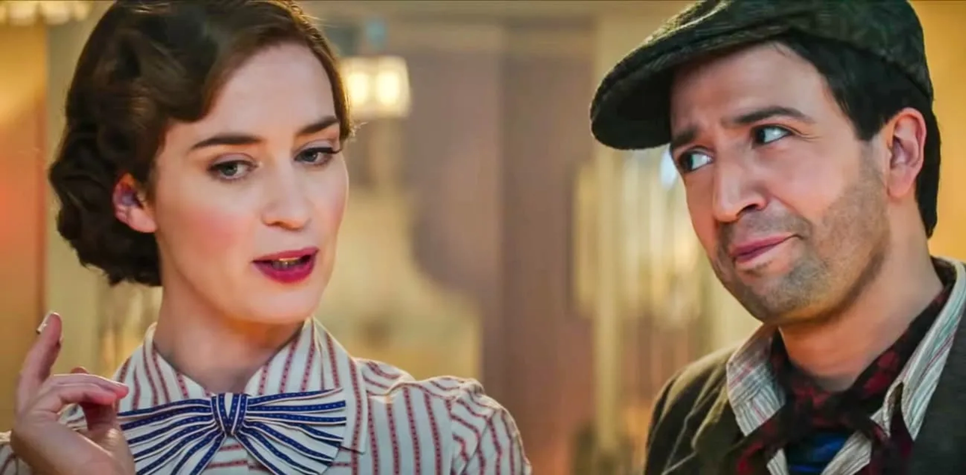 Lin-Manuel Miranda and Emily Blunt in Mary Poppins Returns (2018)