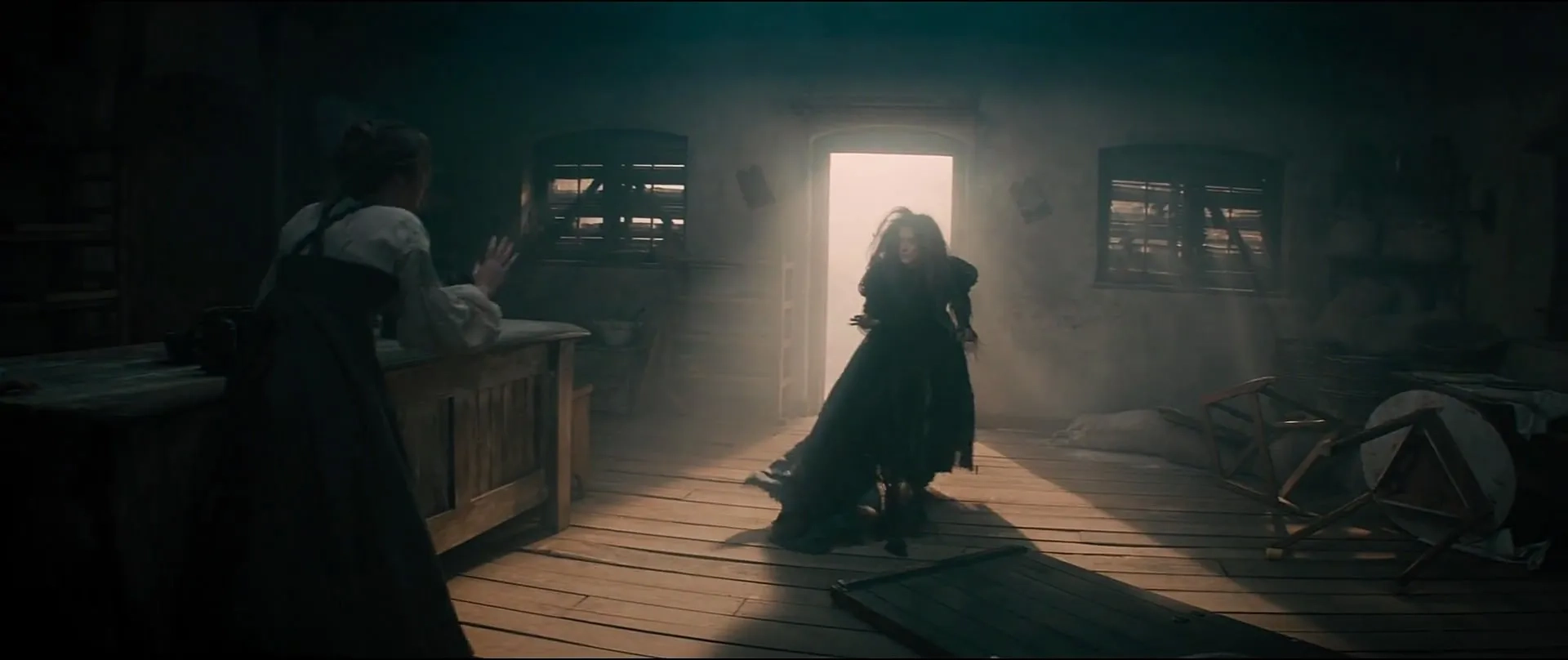 Meryl Streep and Emily Blunt in Into the Woods (2014)