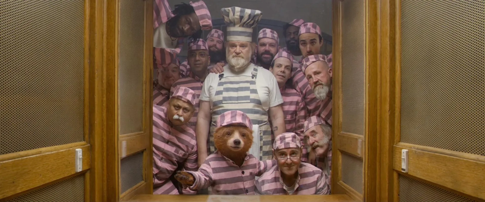 Brendan Gleeson, Nicholas Lumley, Cal McCrystal, Noah Taylor, Ben Whishaw, Aaron Neil, Robert Stevenson, Virgile Elana, Tom Davis, Stephen McDade, Emeson Nwolie, Jamie Demetriou, Deepak Anand, and Geoff Banks in Paddington 2 (2017)