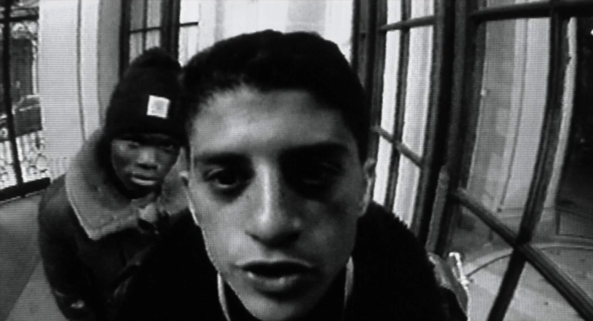 Hubert Koundé and Saïd Taghmaoui in La haine (1995)