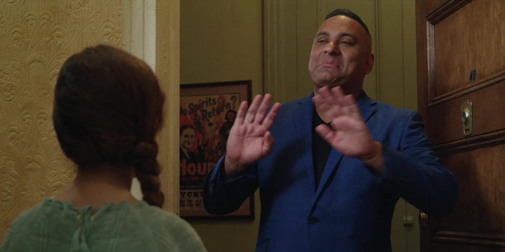 Russell Peters in Clifford the Big Red Dog (2021)