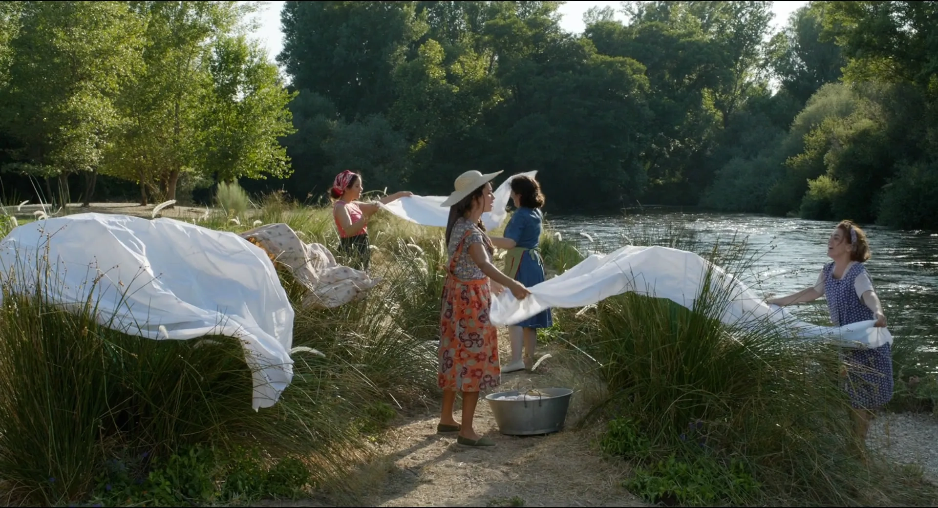 Penélope Cruz, Marisol Muriel, Paqui Horcajo, and Rosalía in Pain and Glory (2019)