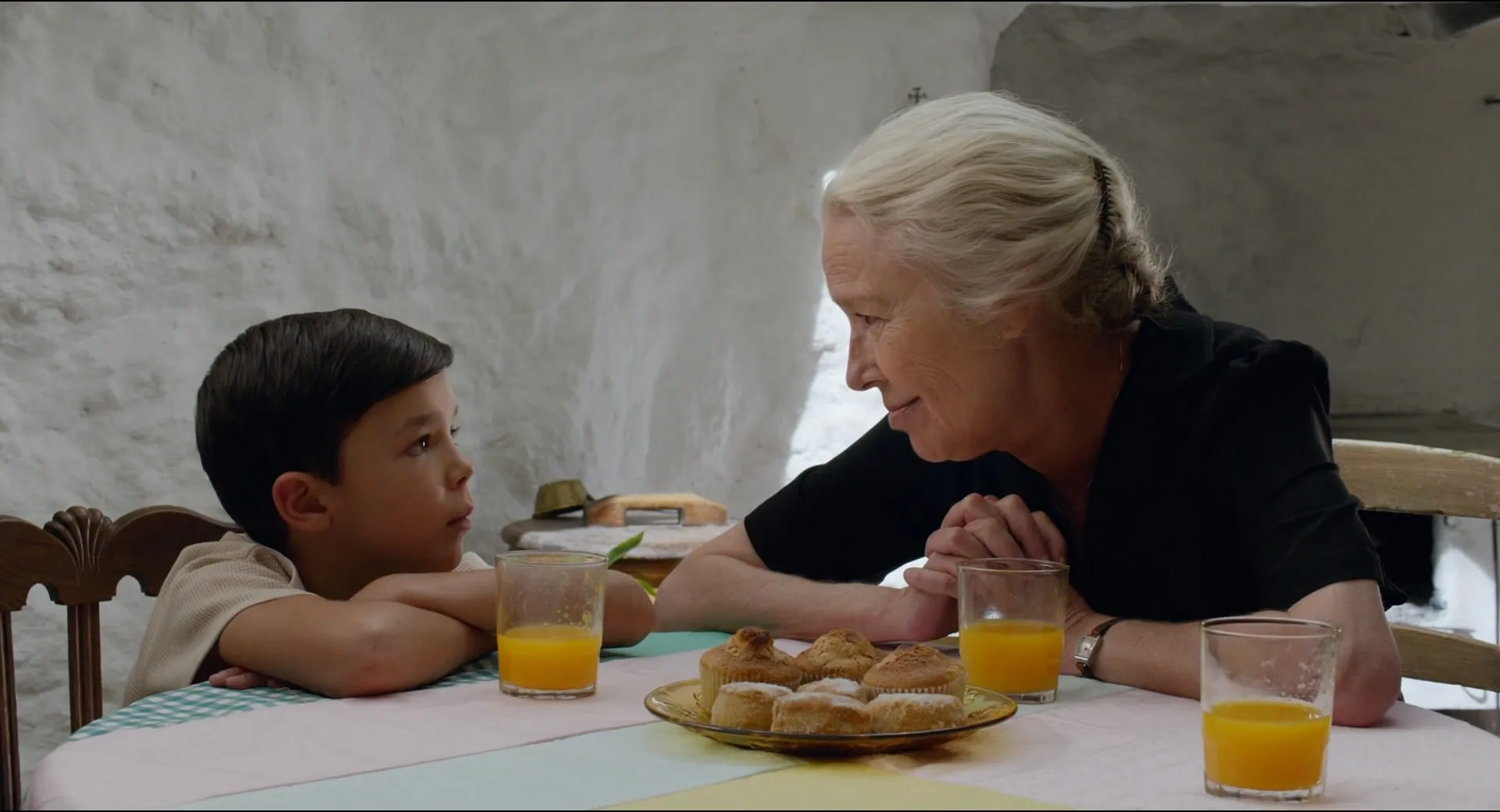 Susi Sánchez and Asier Flores in Pain and Glory (2019)