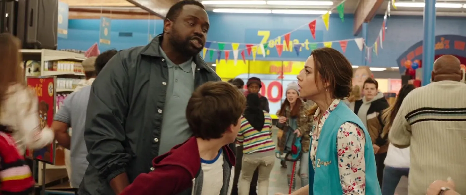 Aubrey Plaza, Brian Tyree Henry, Gabriel Bateman, Marlon Kazadi, Ty Consiglio, and Beatrice Kitsos in Child's Play (2019)