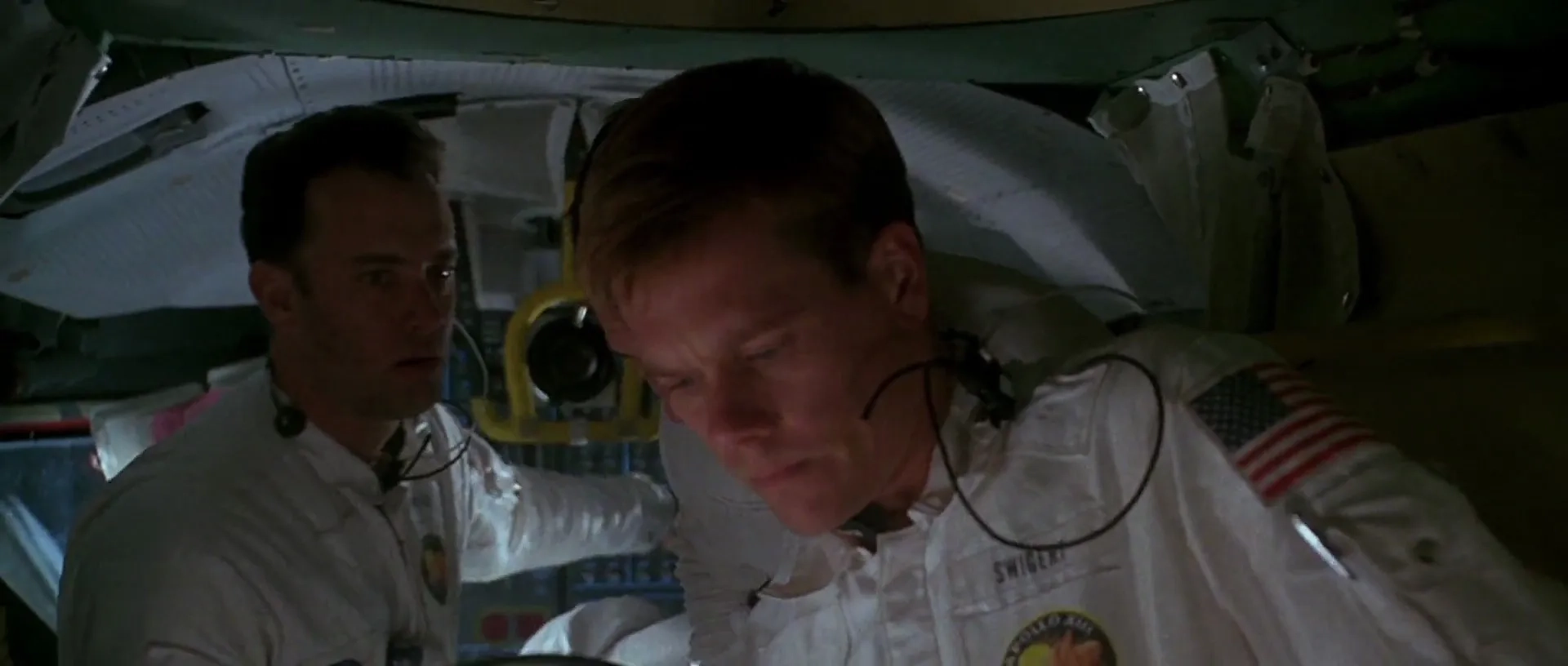 Kevin Bacon and Tom Hanks in Apollo 13 (1995)