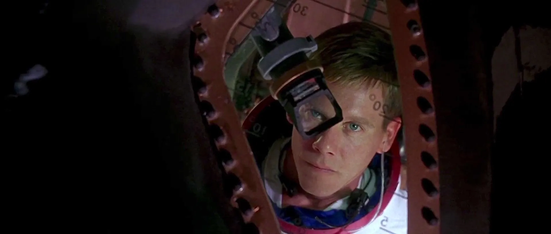 Kevin Bacon in Apollo 13 (1995)