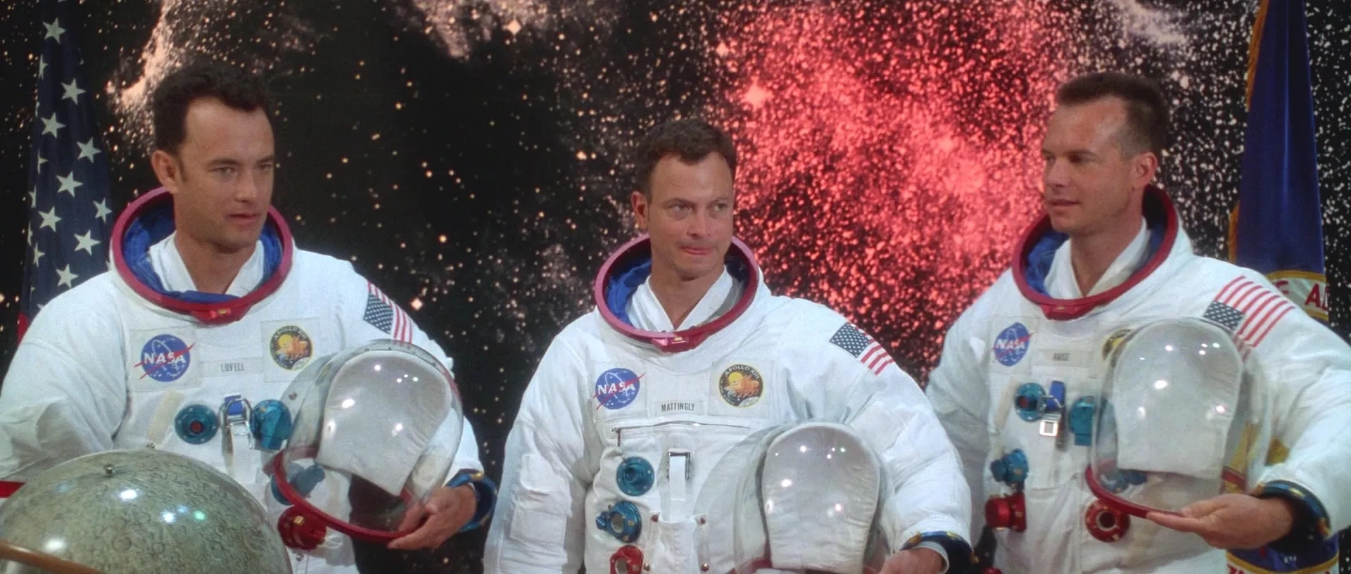 Tom Hanks, Bill Paxton, and Gary Sinise in Apollo 13 (1995)