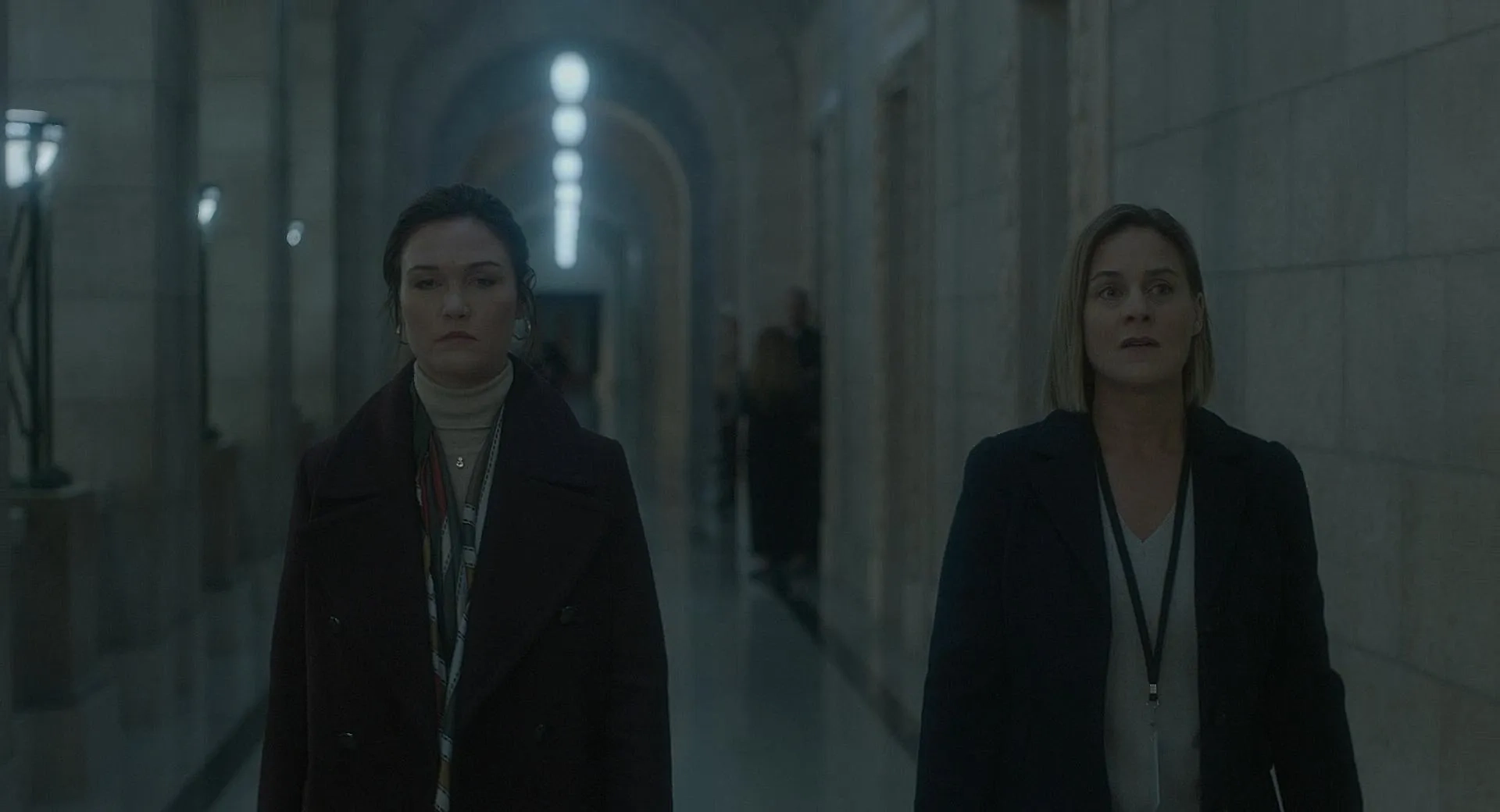 Julia Stiles and Alicia Johnston in Orphan: First Kill (2022)