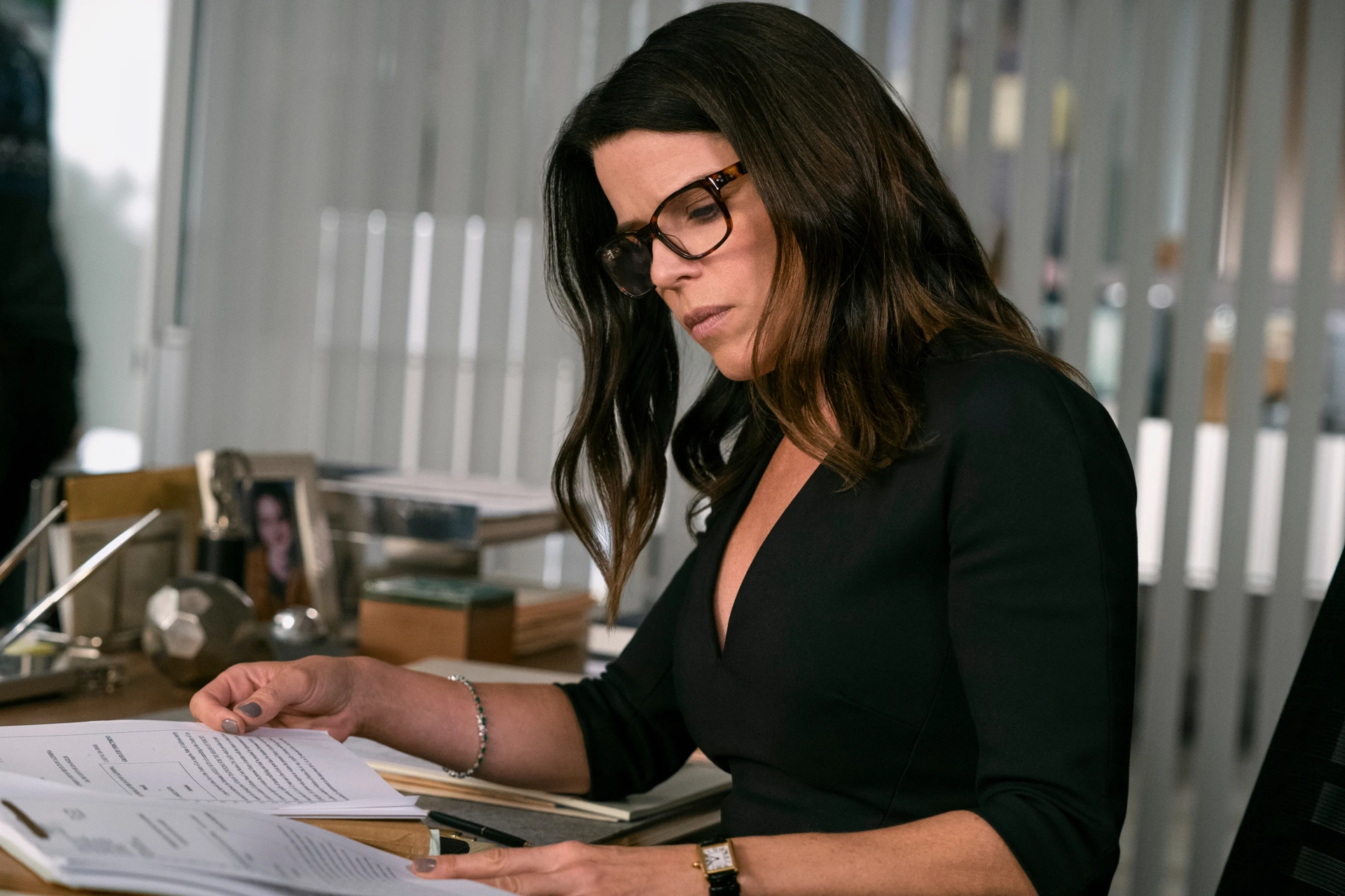 Neve Campbell in The Lincoln Lawyer (2022)