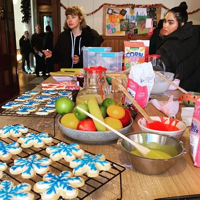 Imogen Poots and Brittany O'Grady in Black Christmas (2019)