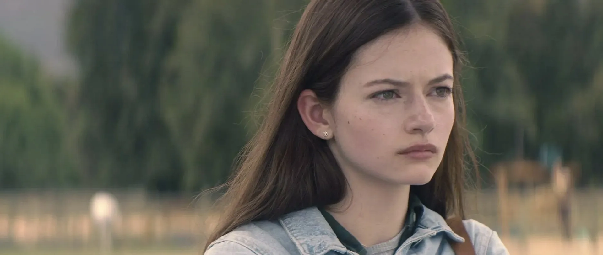 Mackenzie Foy in Black Beauty (2020)