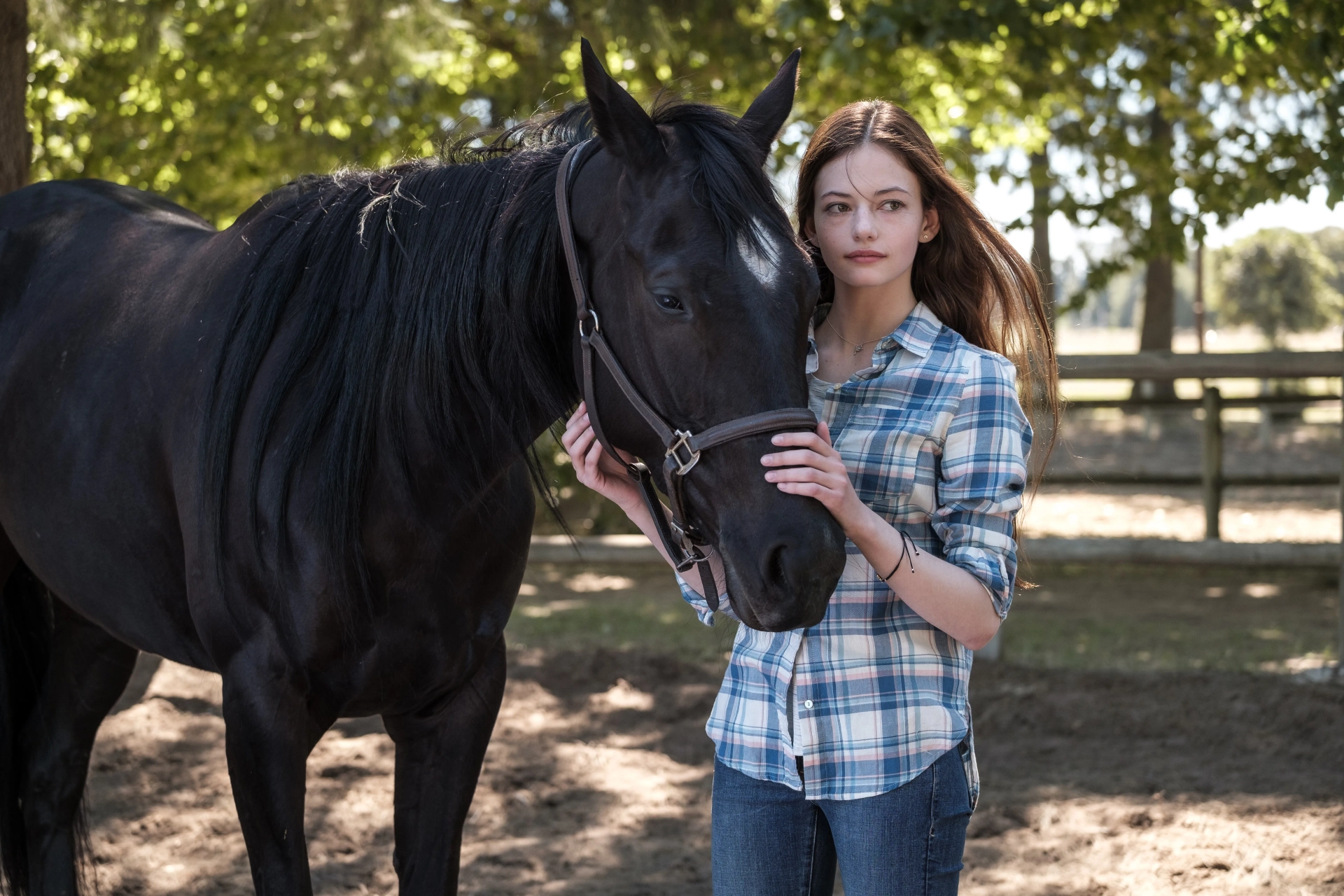 Mackenzie Foy in Black Beauty (2020)