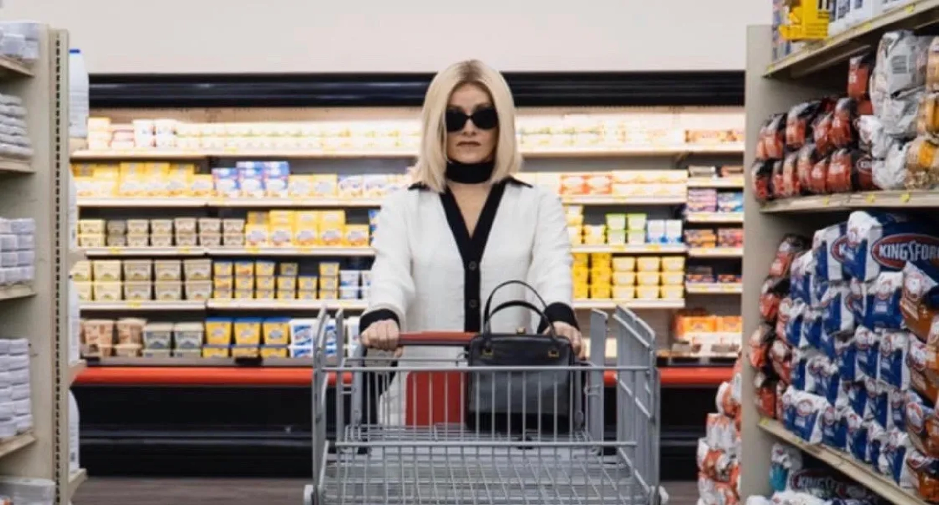 Barbara Crampton in JAKOB’s WIFE 2020