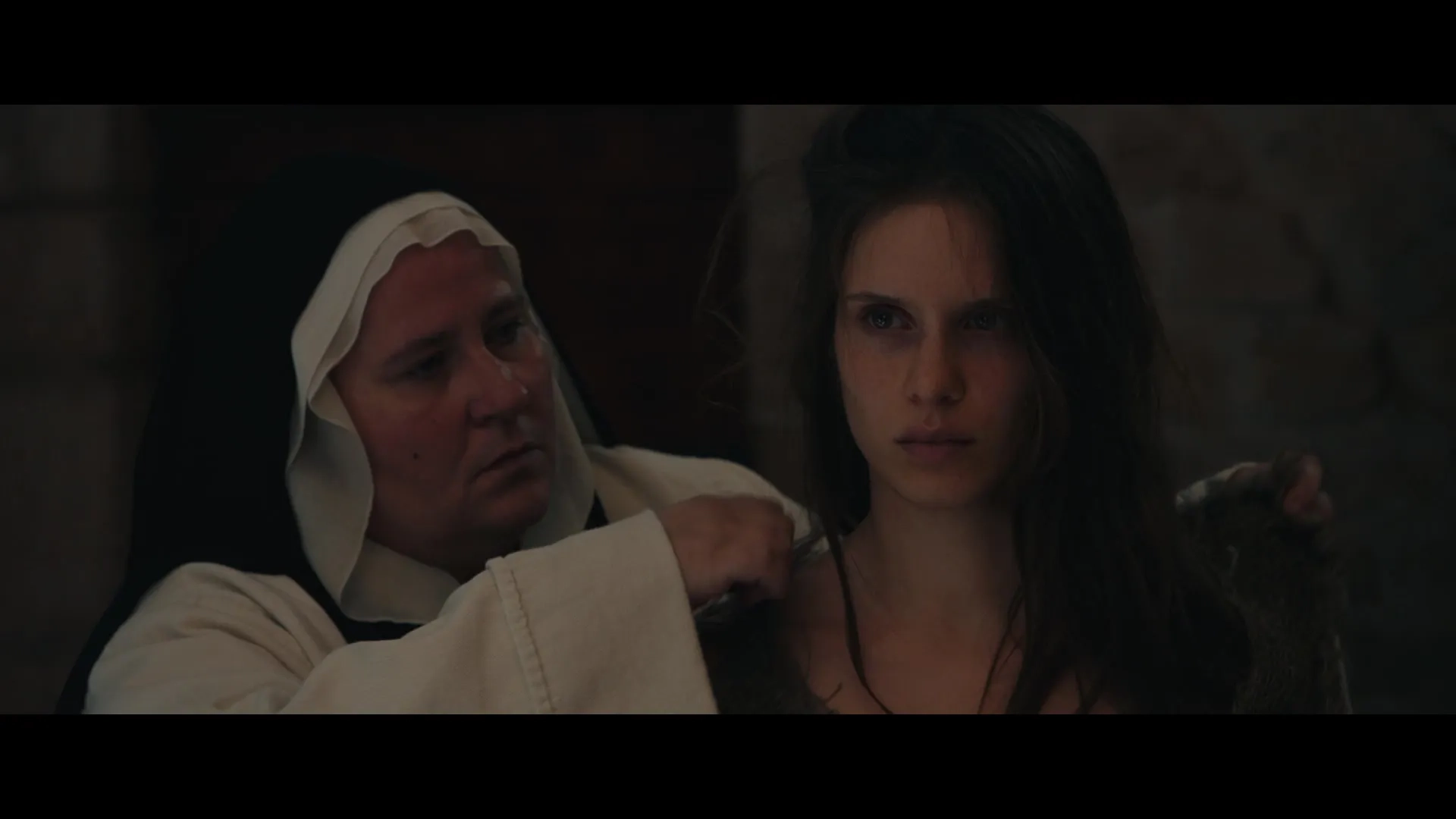 Gaëlle Jeantet and Daphné Patakia in Benedetta (2021)