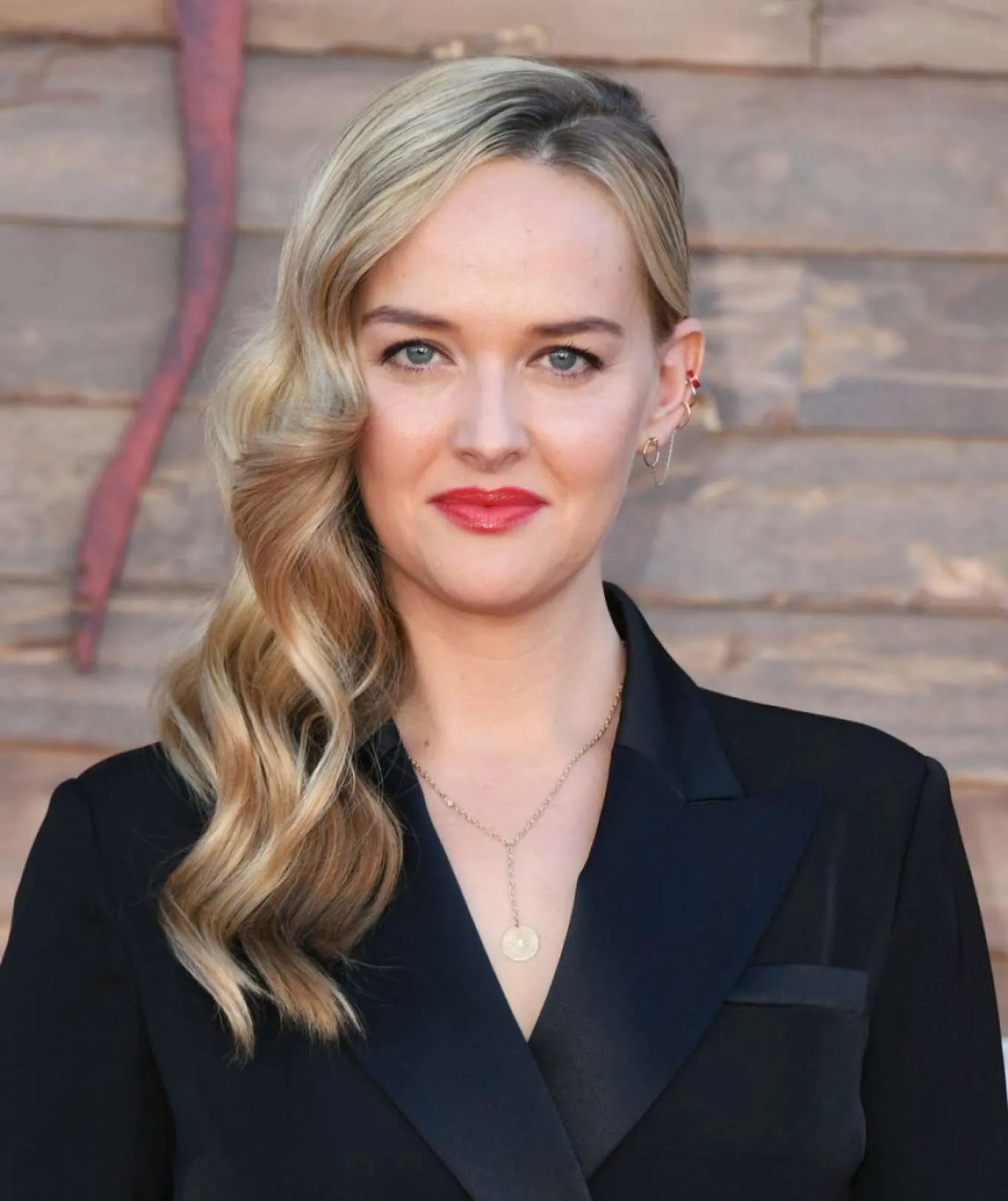 Jess Weixler at an event for It Chapter Two (2019)