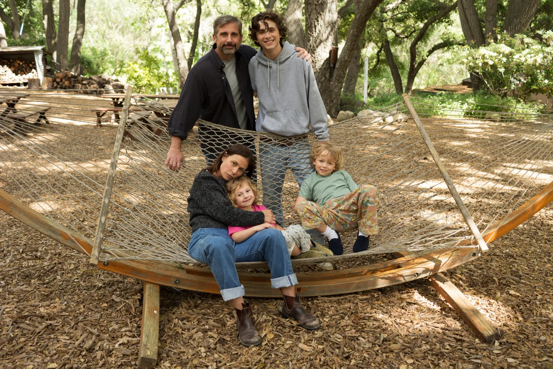 Maura Tierney, Steve Carell, Timothée Chalamet, Oakley Bull, and Christian Convery in Beautiful Boy (2018)