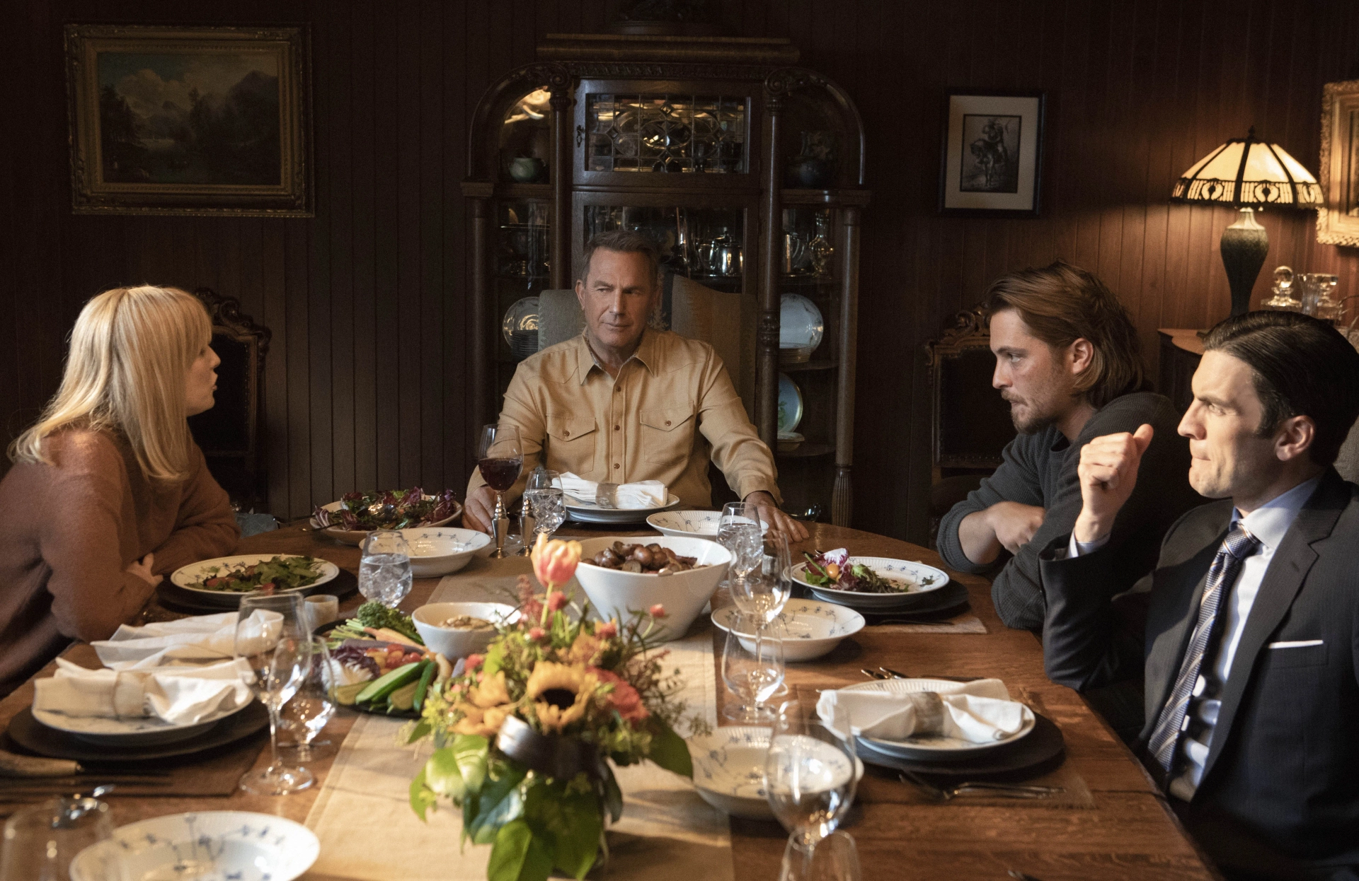 Kevin Costner, Wes Bentley, Kelly Reilly, and Luke Grimes in Yellowstone (2018)